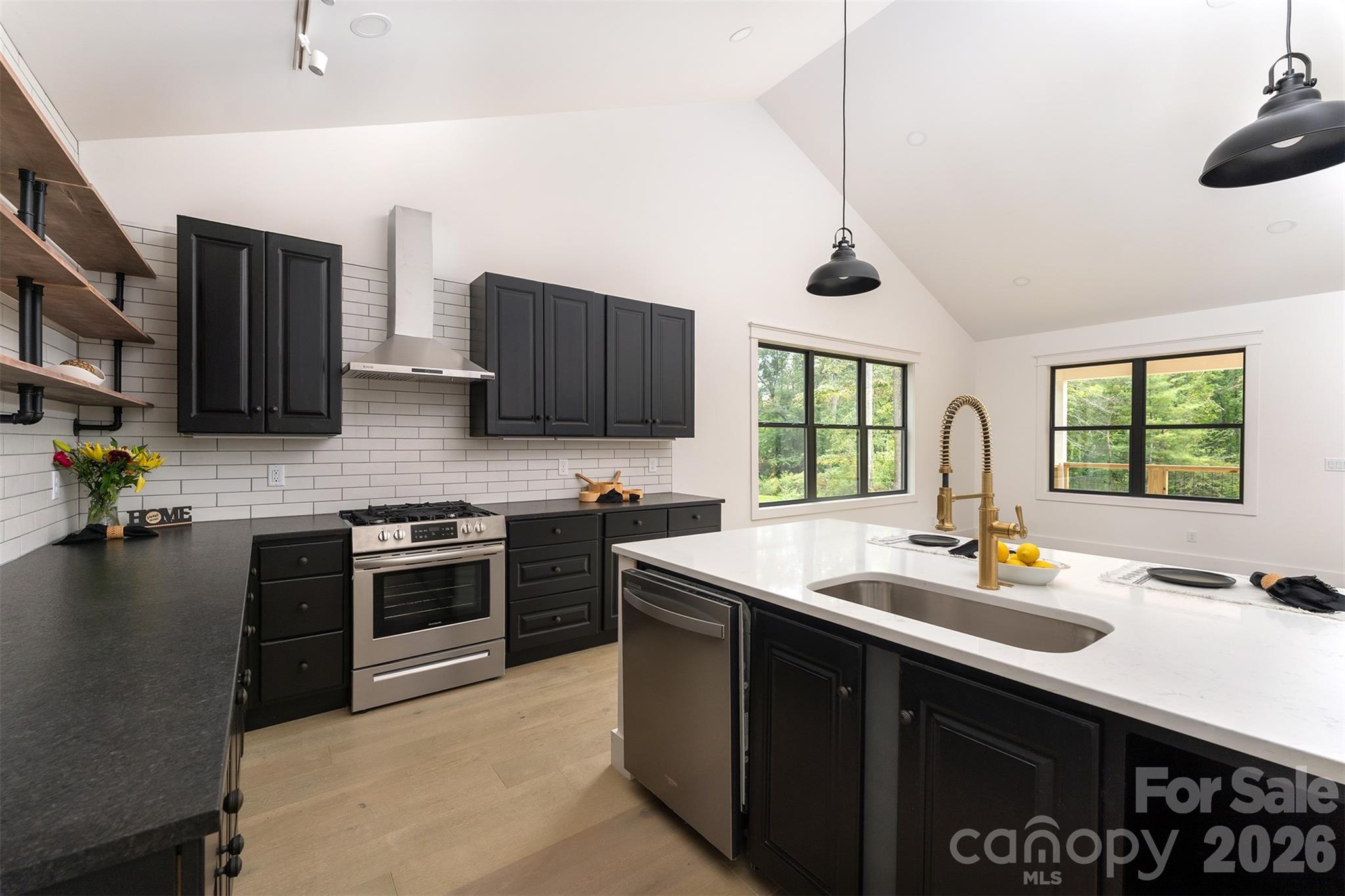 808 Maybank Drive — Hendersonville