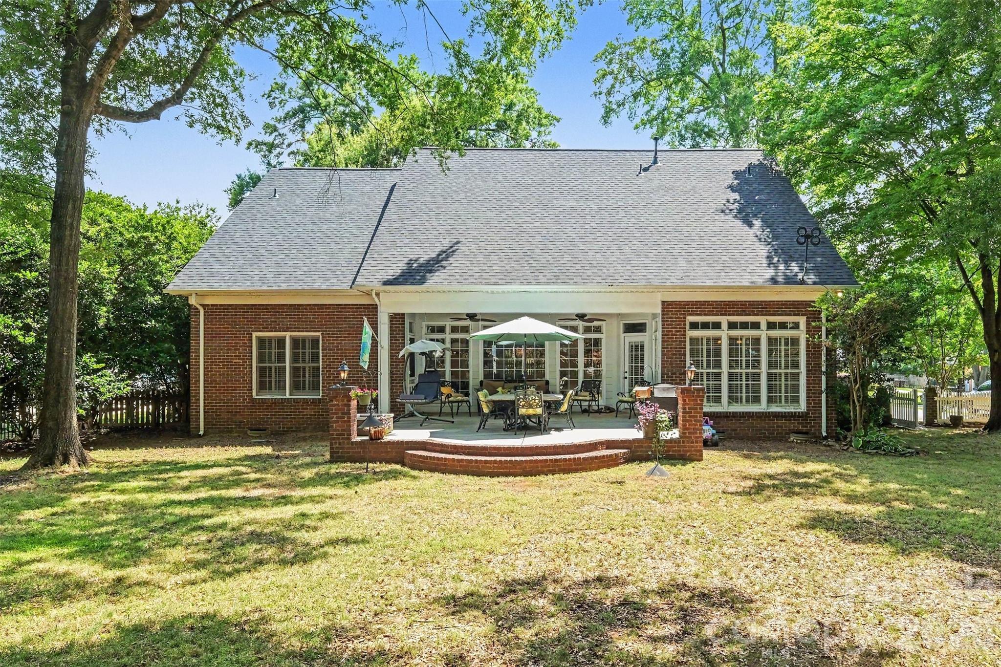 1484 Summit View Drive — Rock Hill