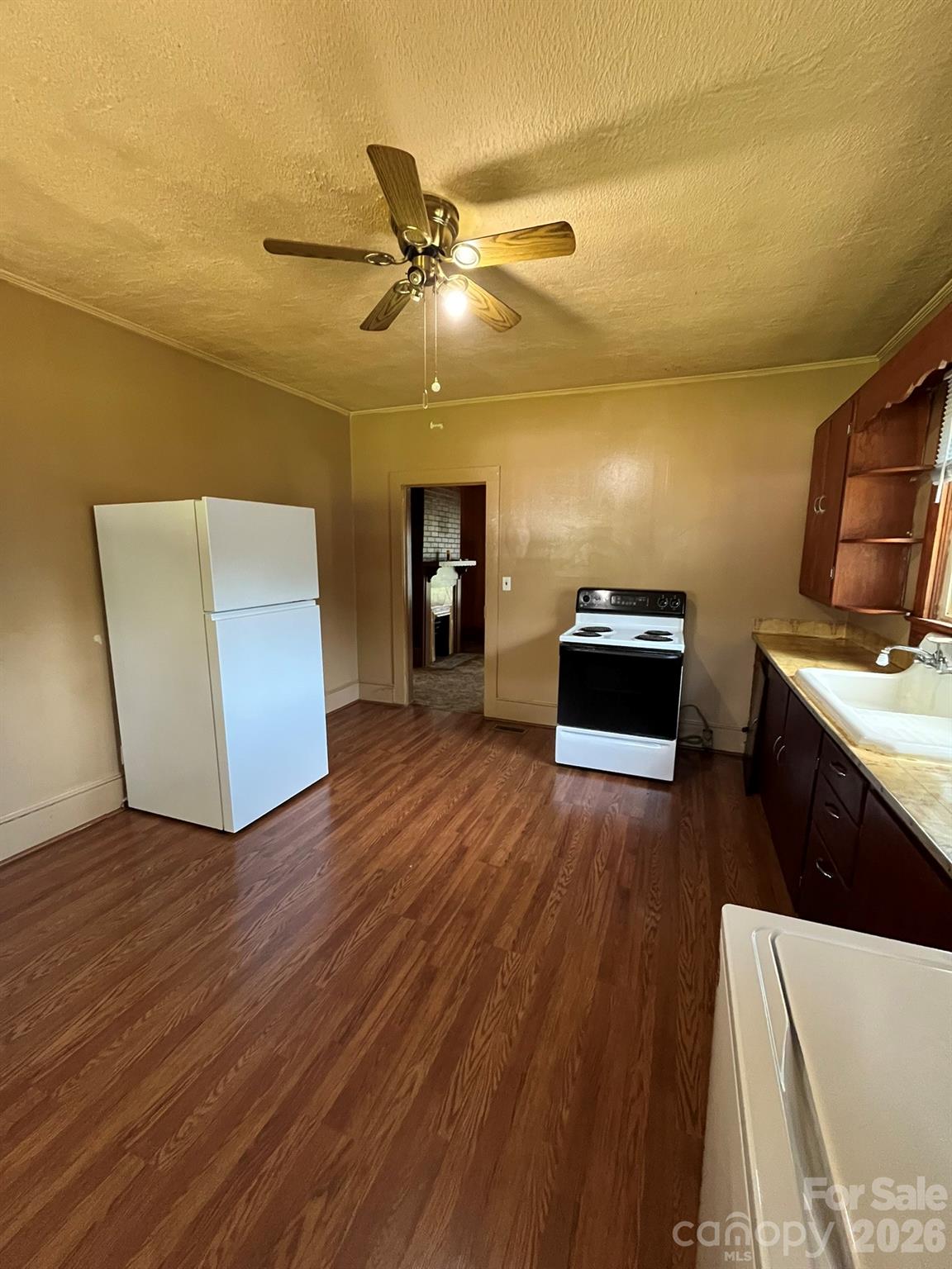 208 Bell Street — Mount Holly