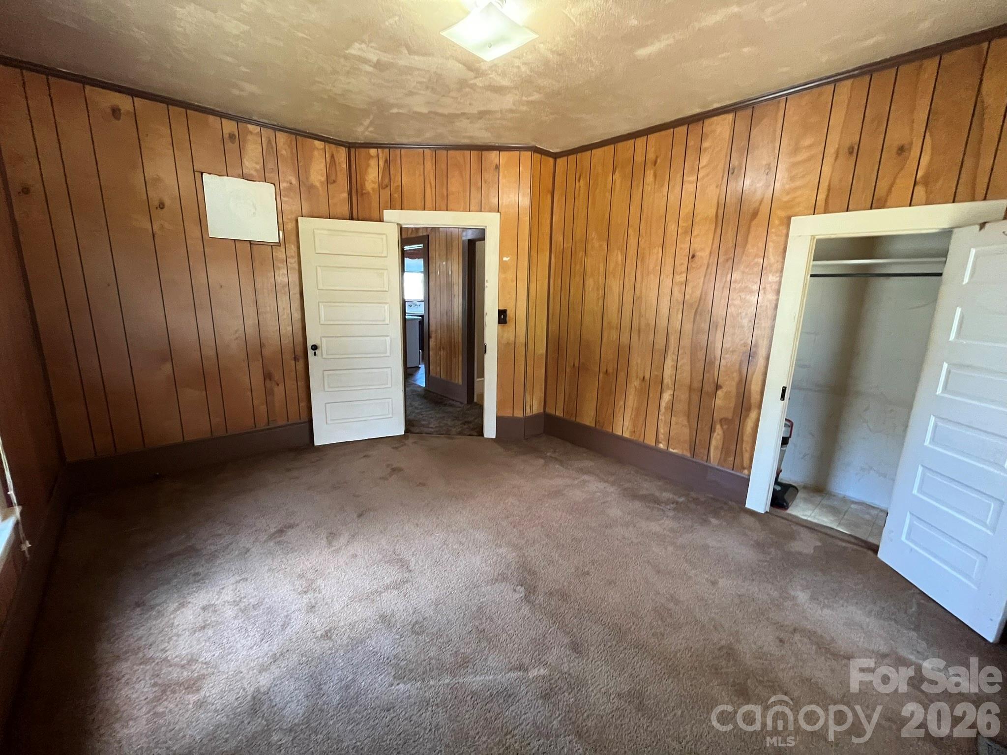 208 Bell Street — Mount Holly
