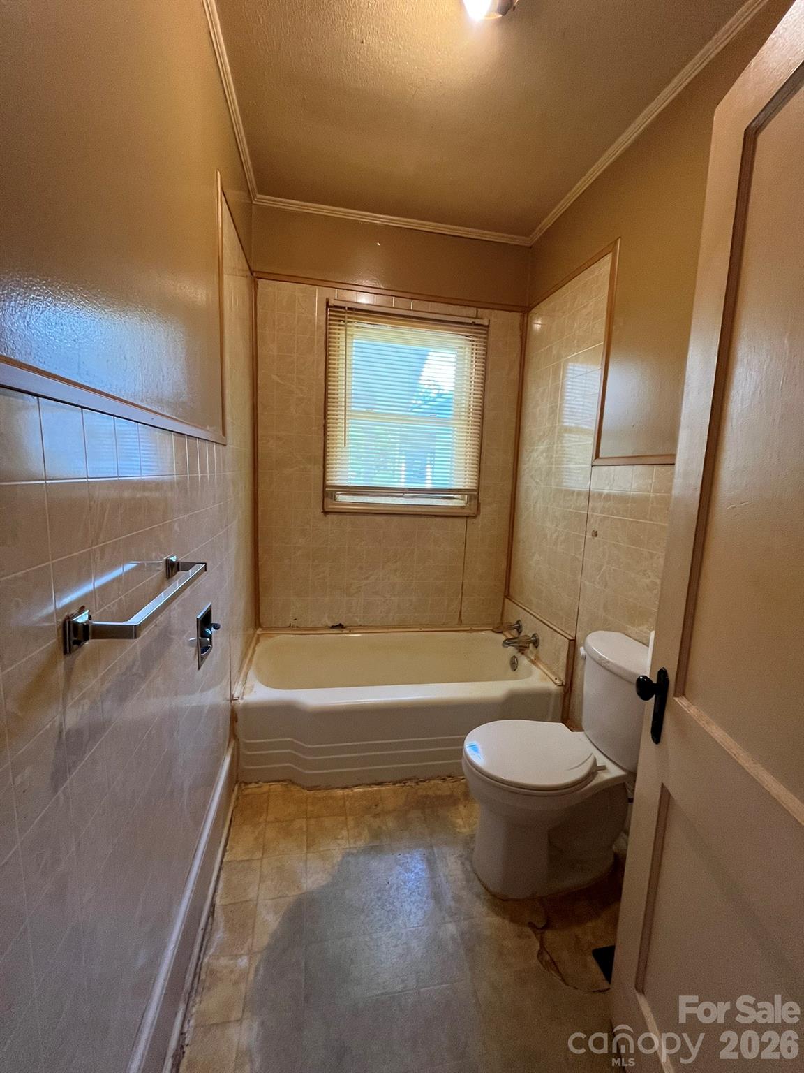 208 Bell Street — Mount Holly