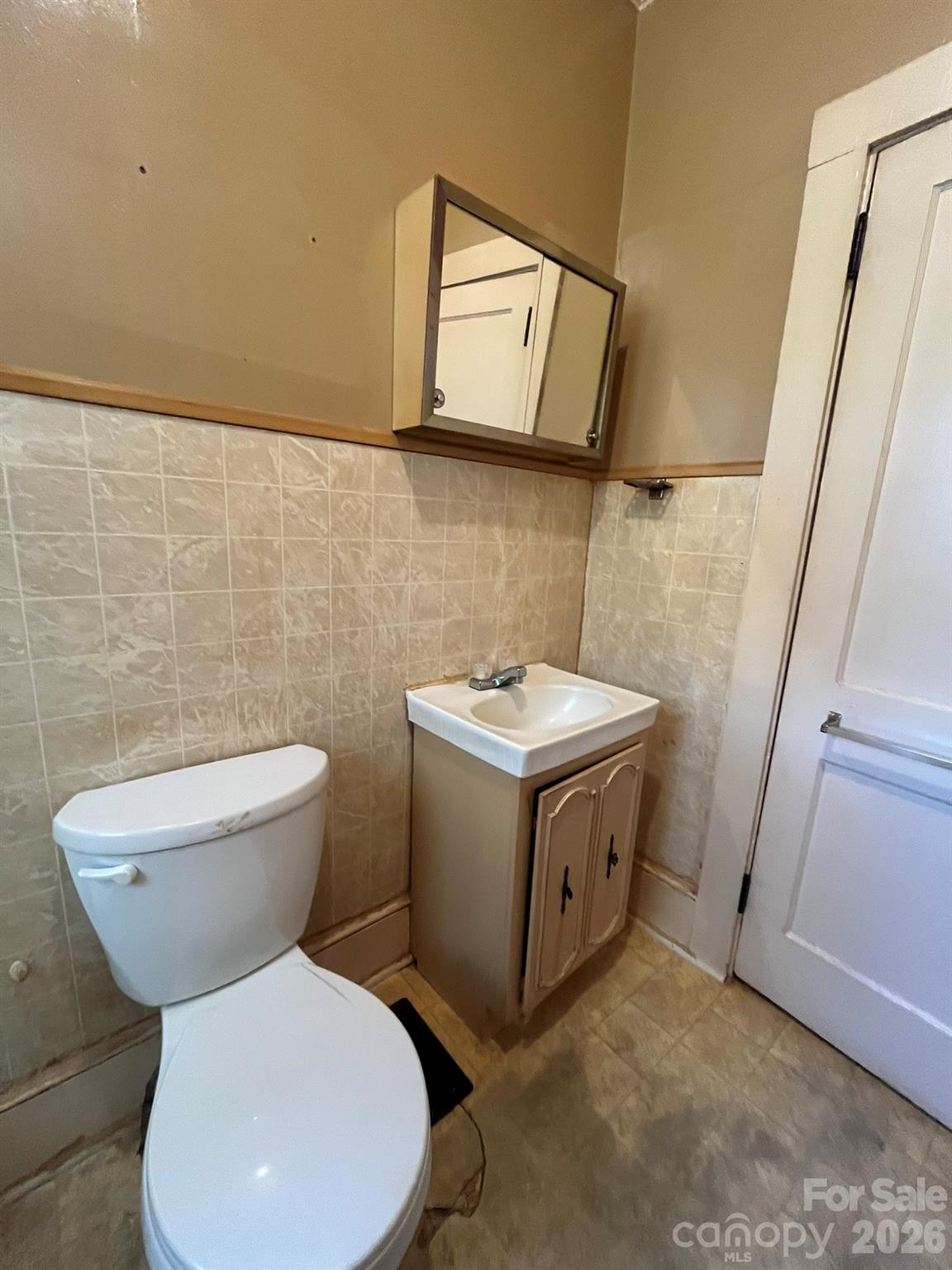 208 Bell Street — Mount Holly