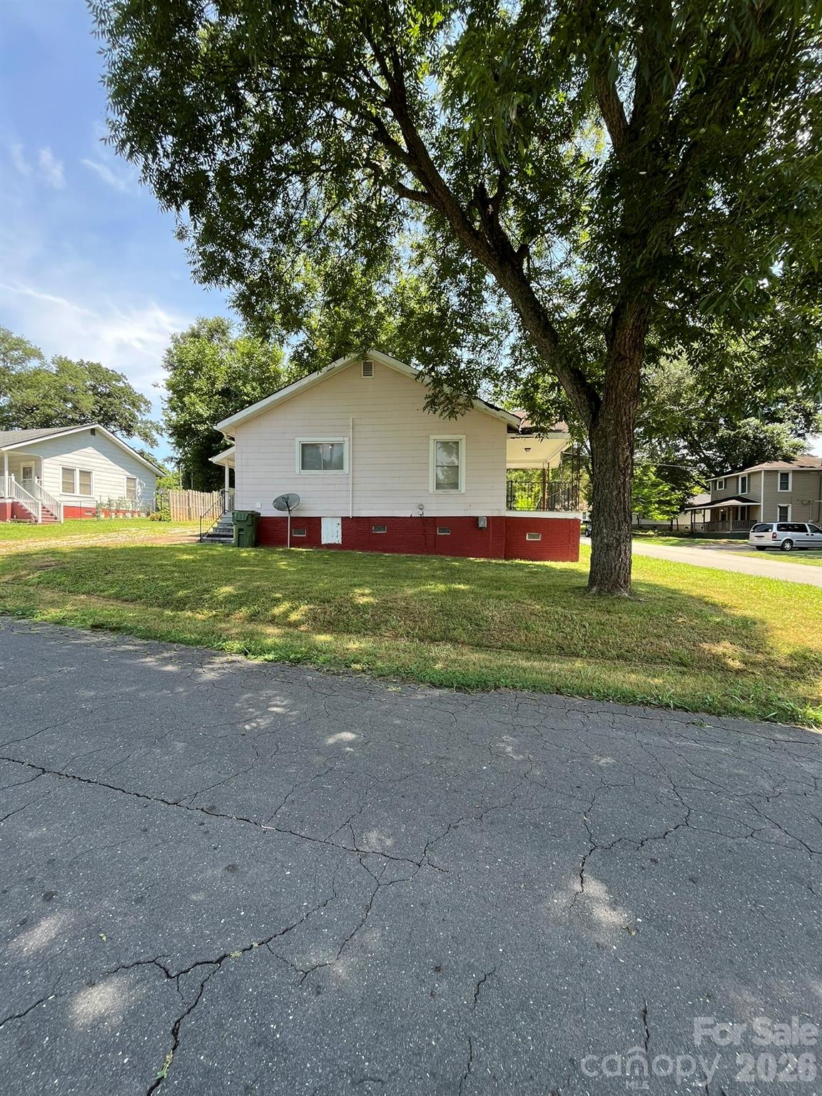 208 Bell Street — Mount Holly