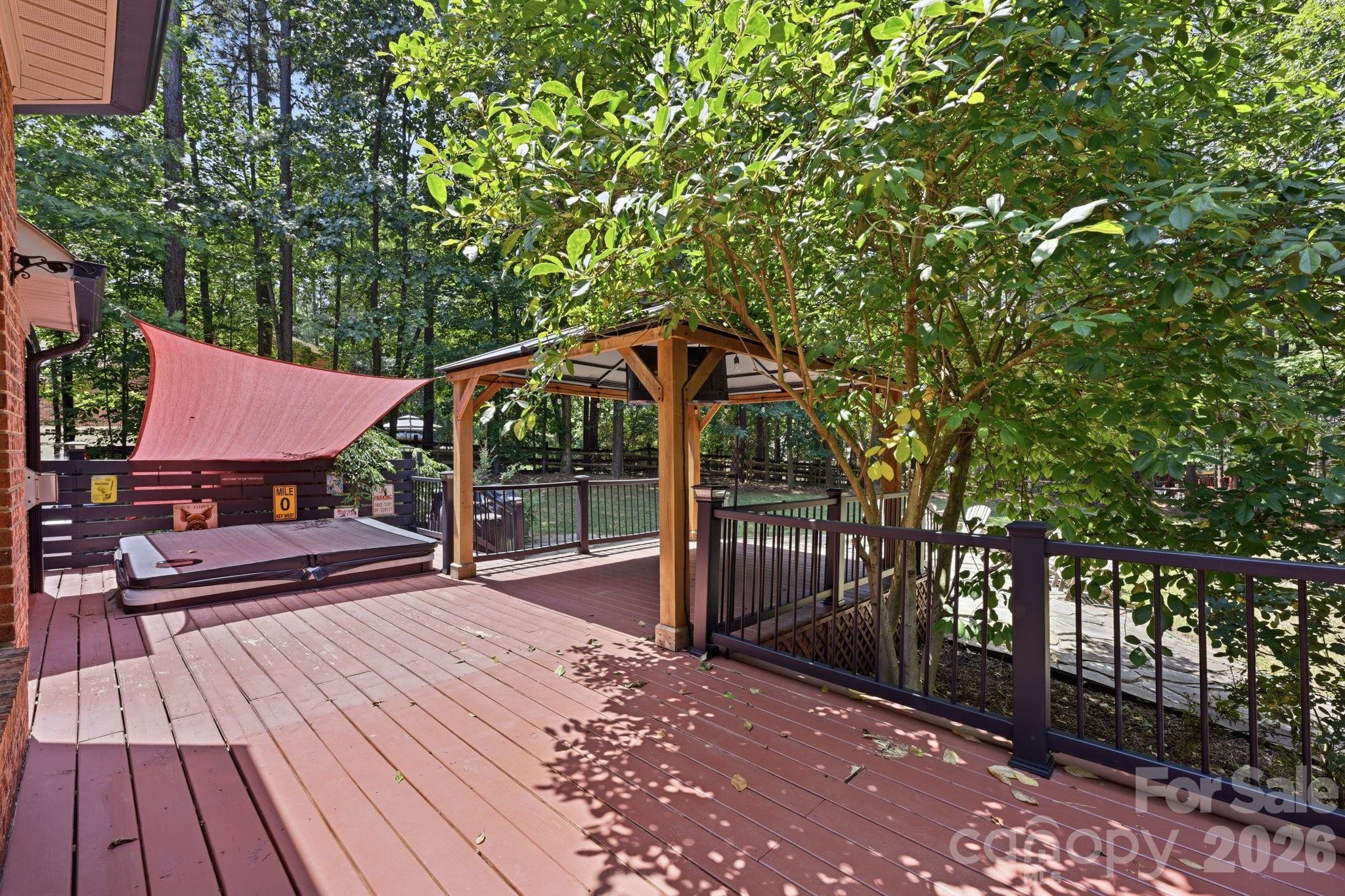 202 Indian Trail — Mooresville
