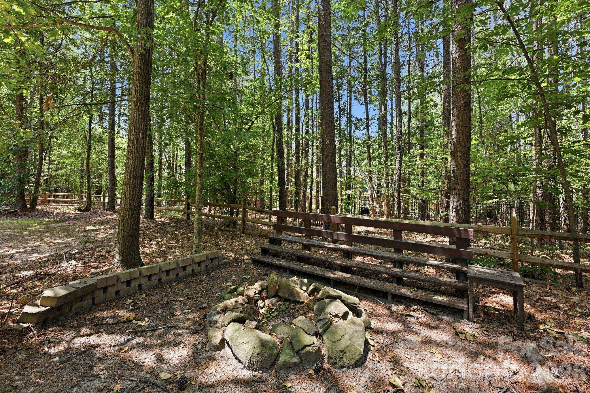 202 Indian Trail — Mooresville