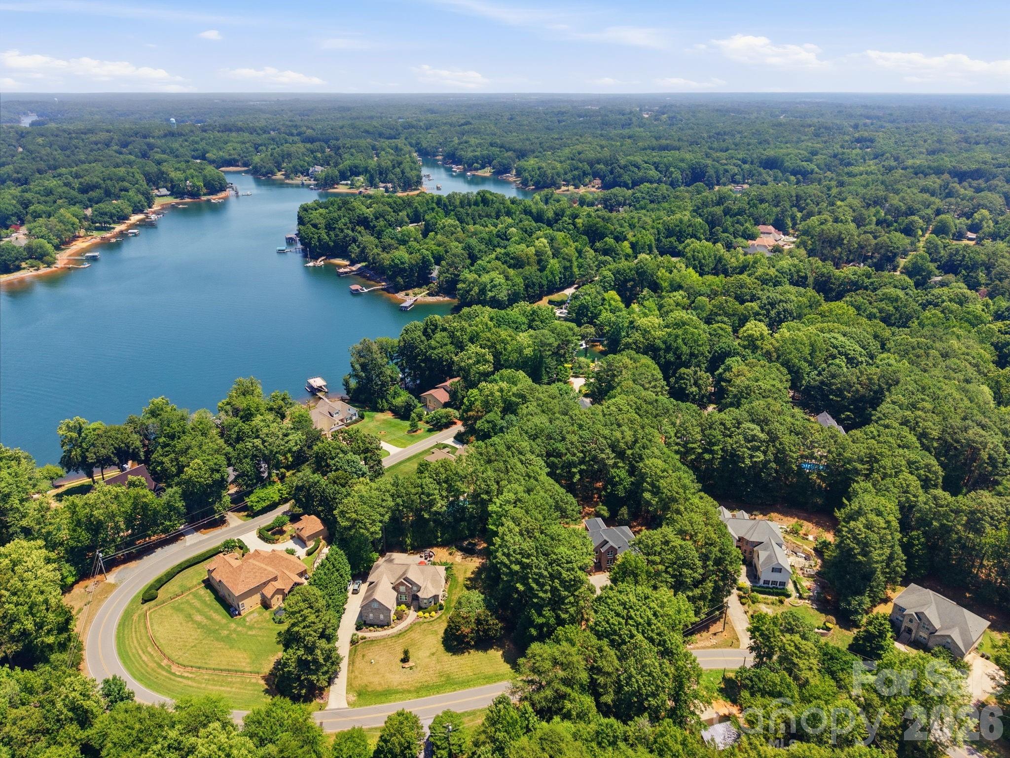 202 Indian Trail — Mooresville