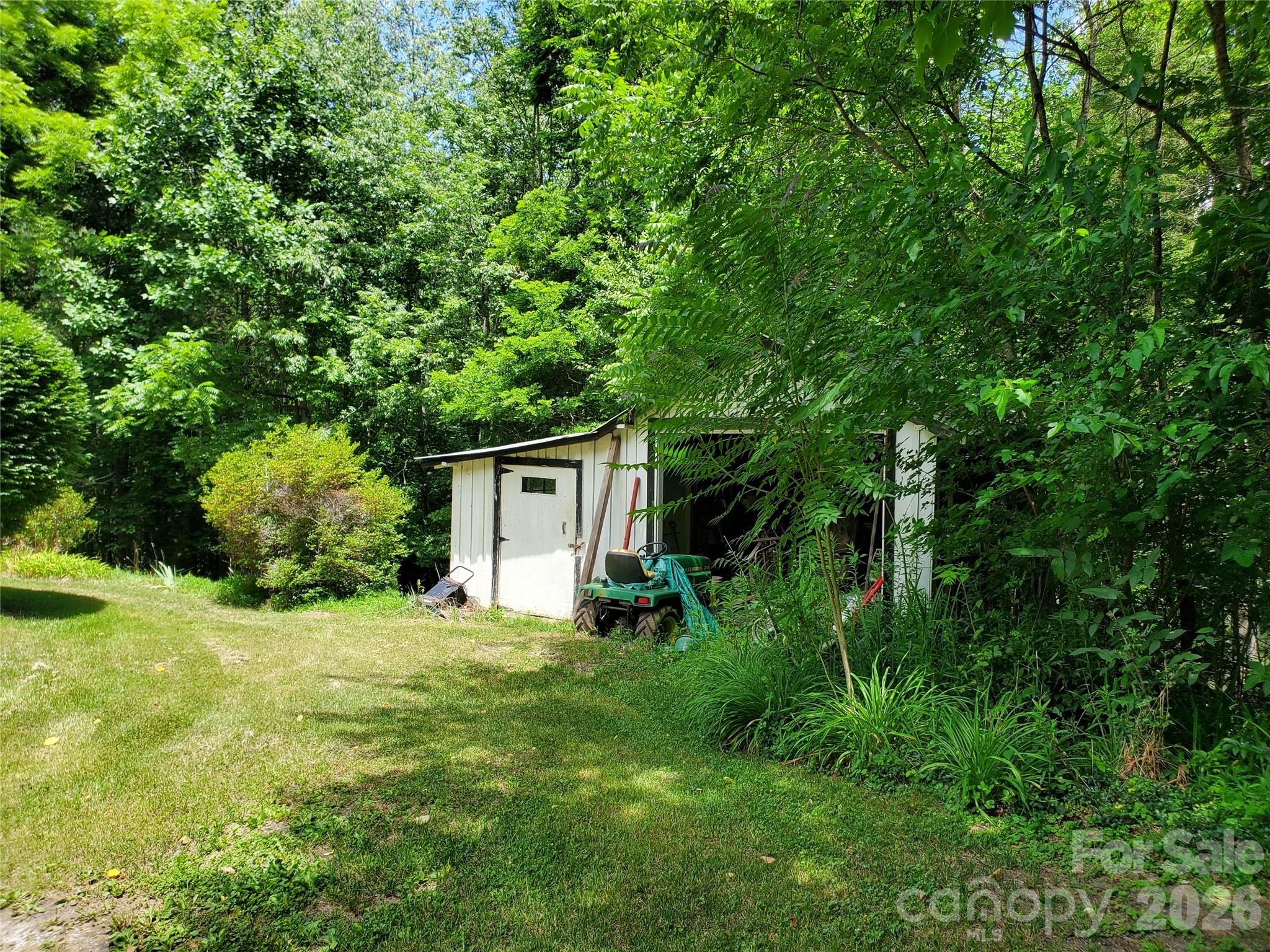 886 Hanging Rock Road — Spruce Pine