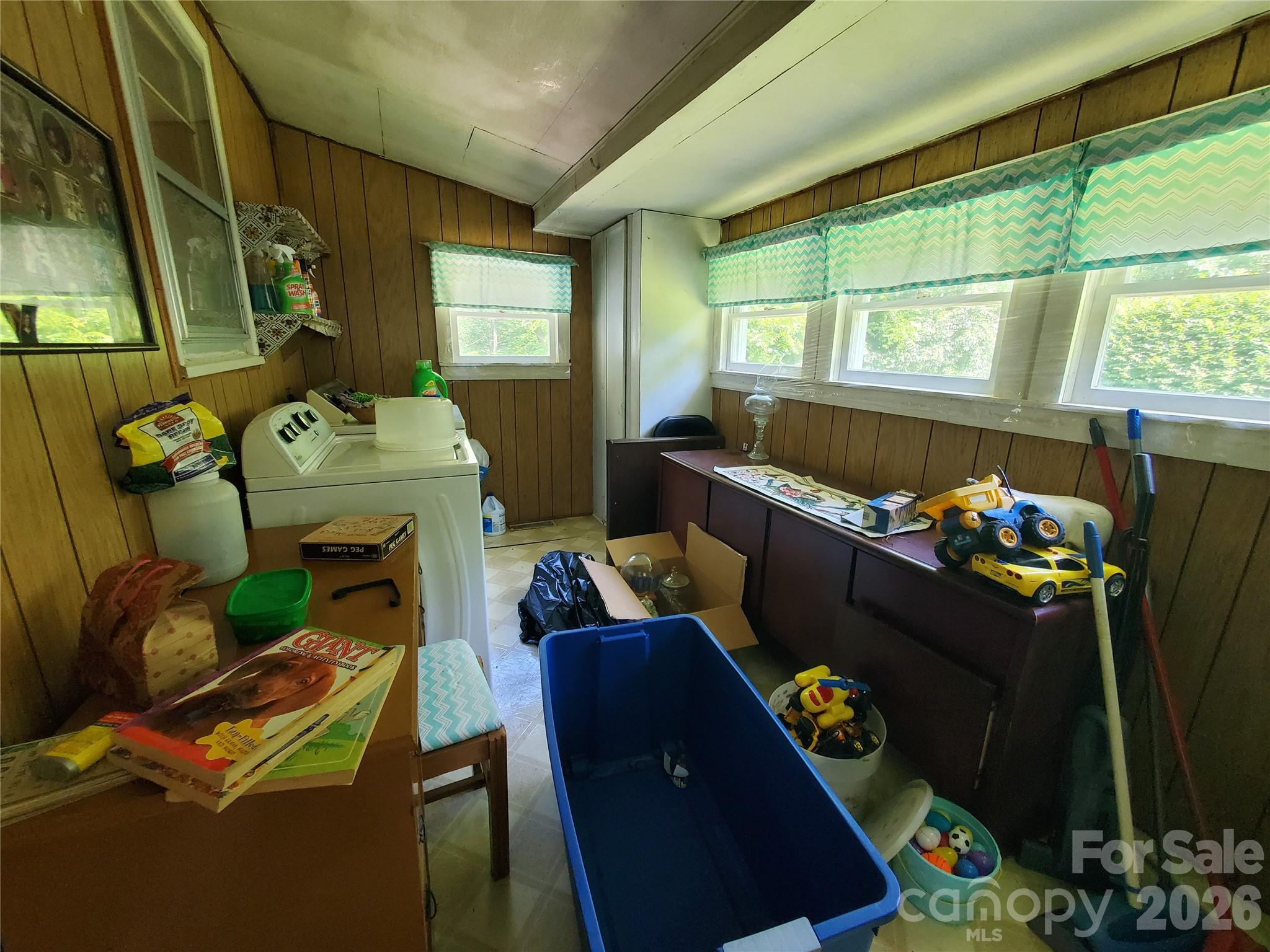 886 Hanging Rock Road — Spruce Pine