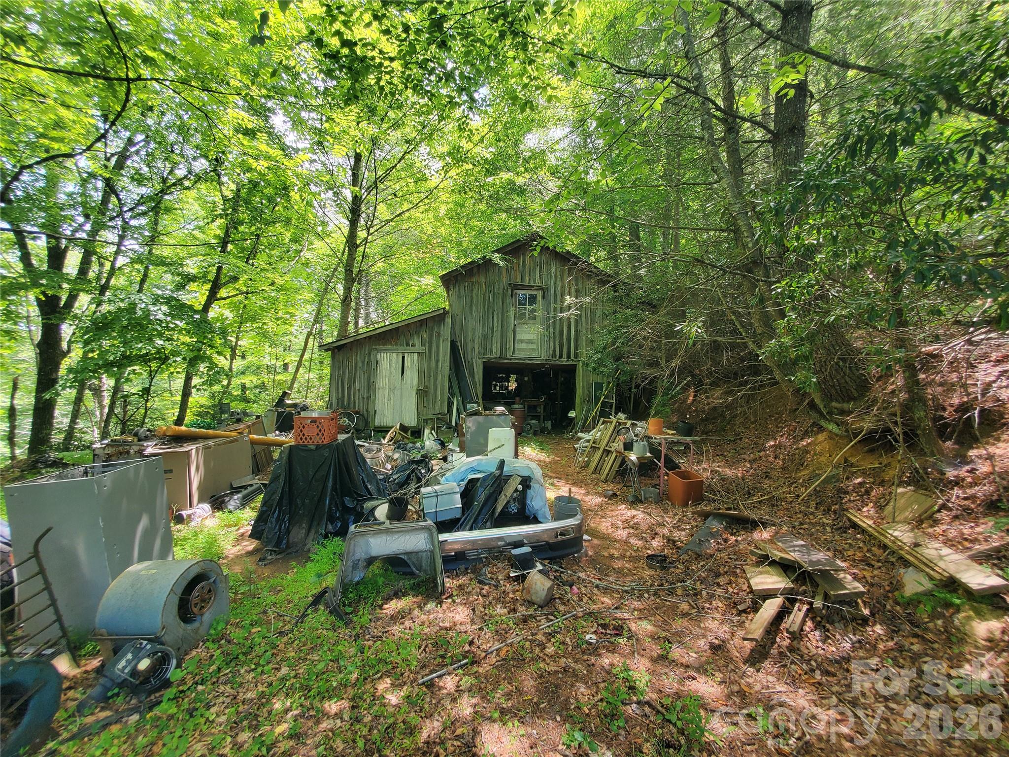 886 Hanging Rock Road — Spruce Pine