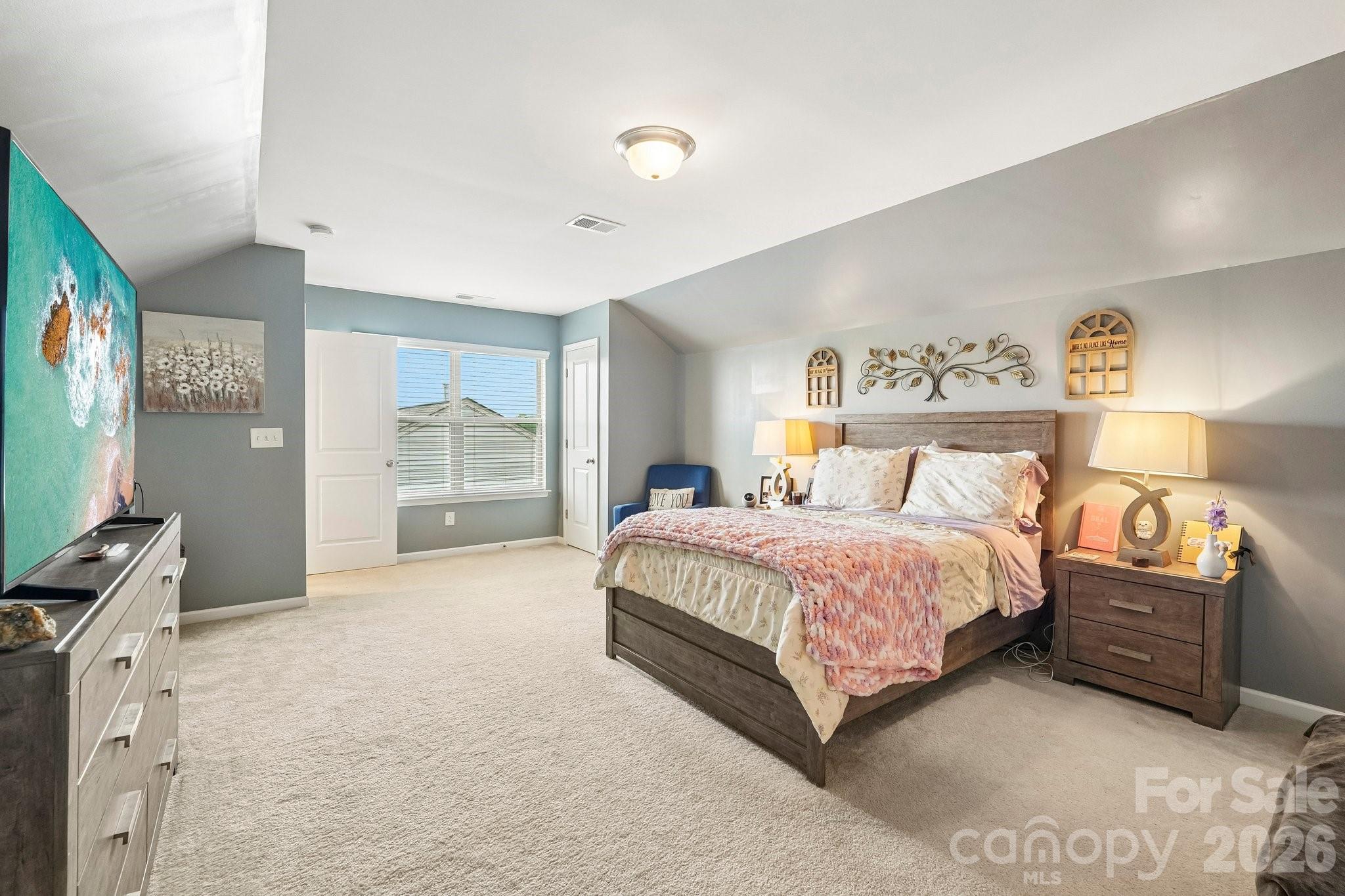 204 Kingston Drive — Mount Holly