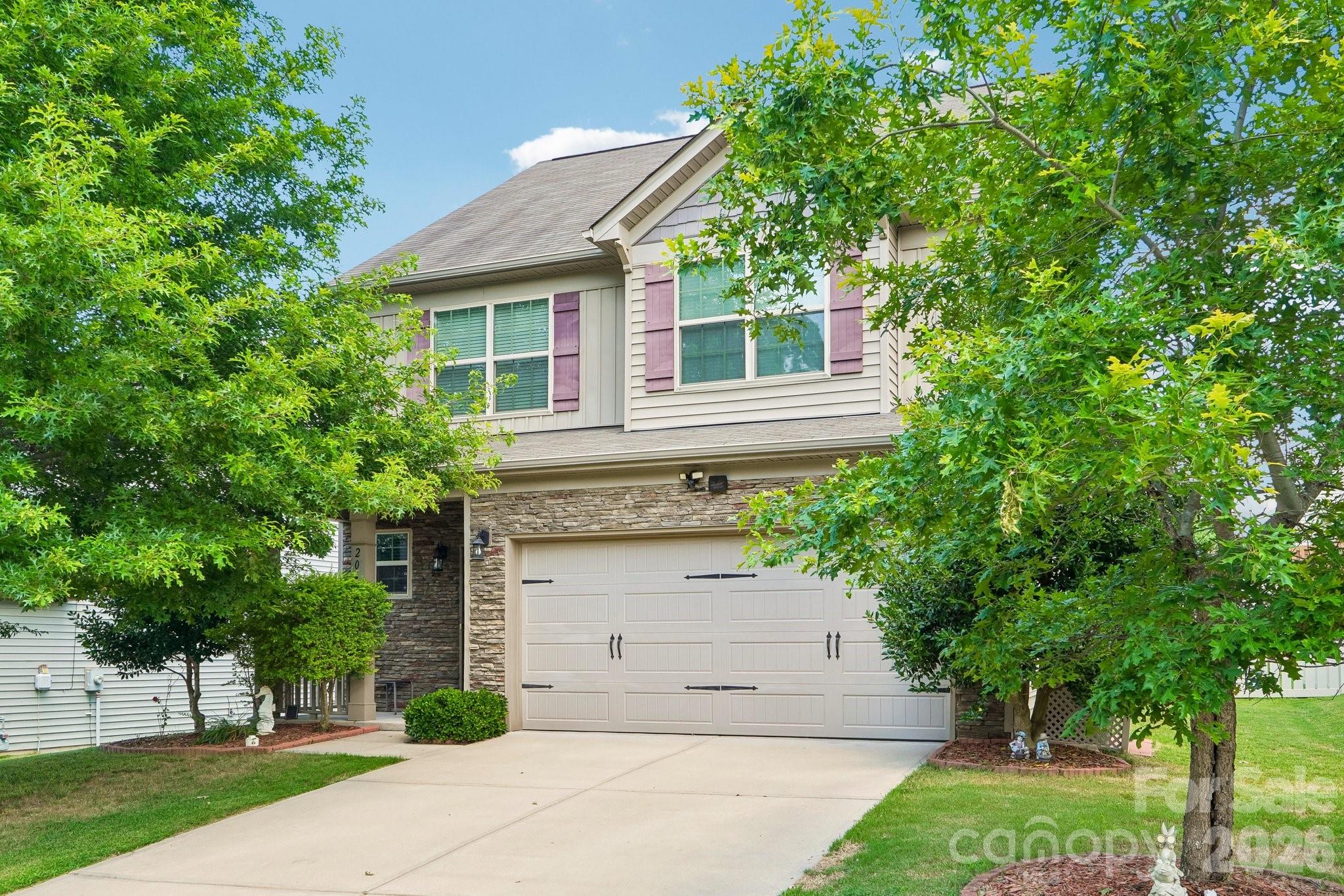 204 Kingston Drive — Mount Holly