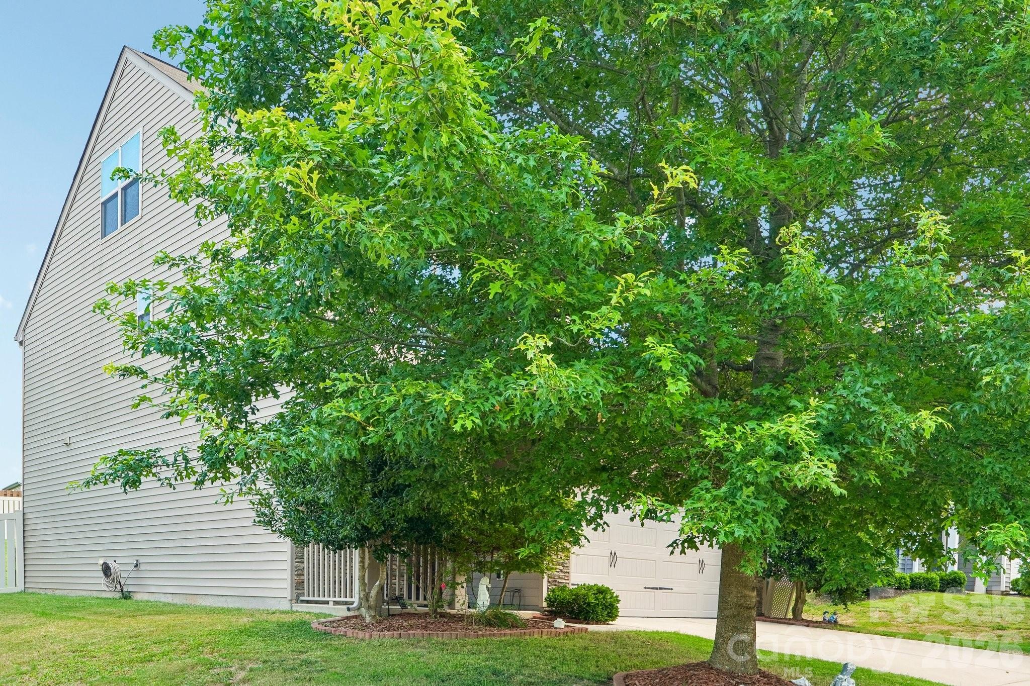 204 Kingston Drive — Mount Holly