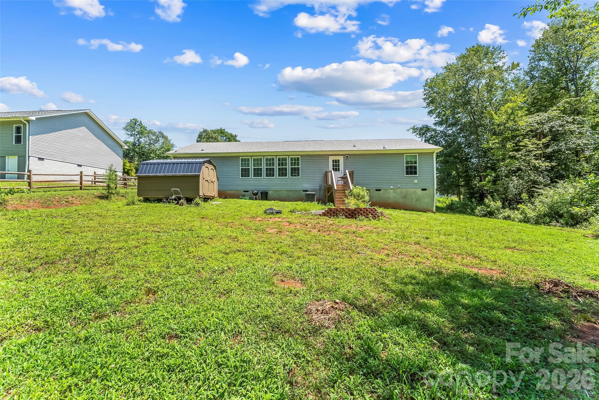1940 Eastbrook Circle — Morganton