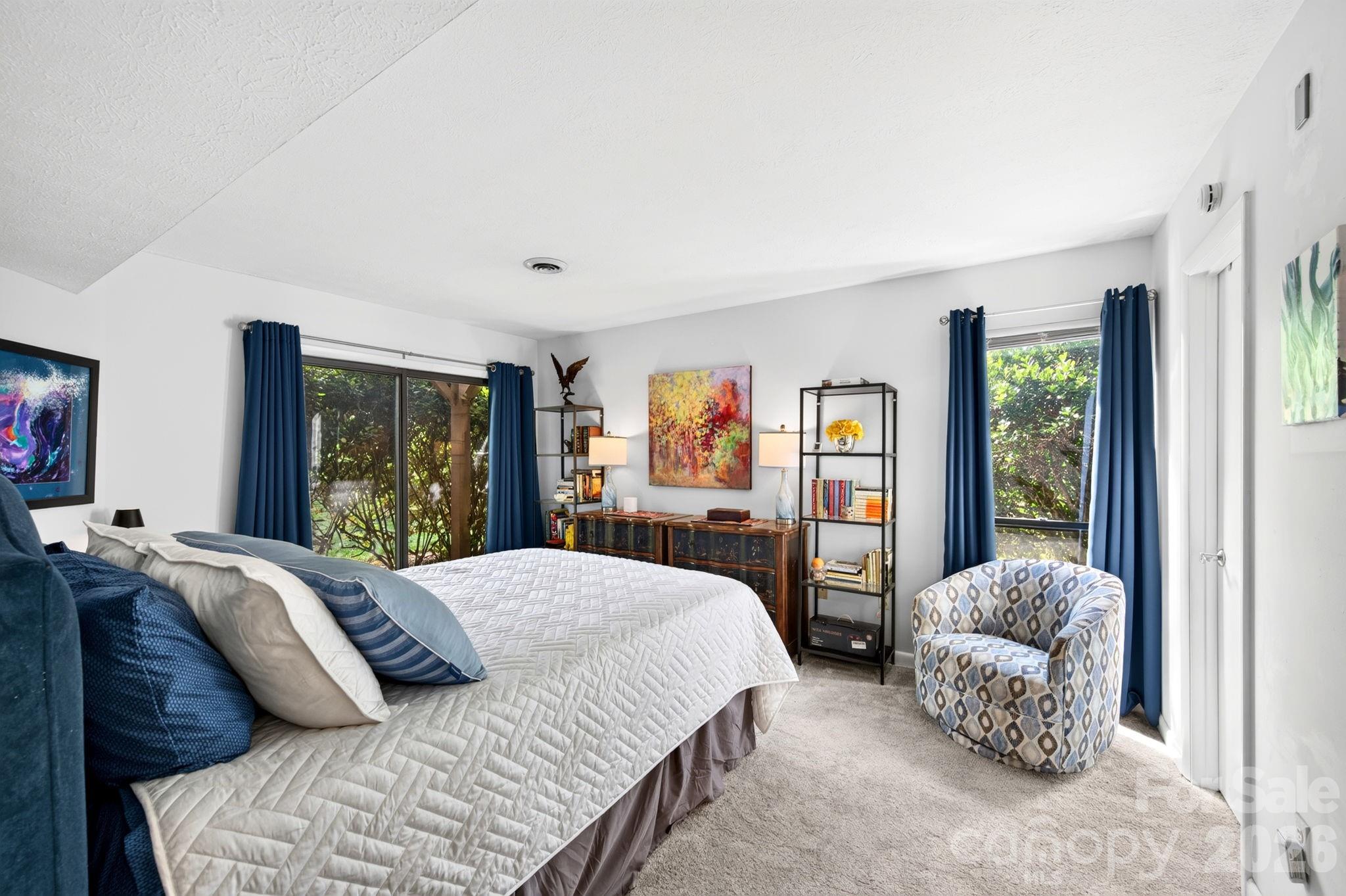 9 Ravencroft Lane #B-9 and Garage 2 Unit D — Asheville