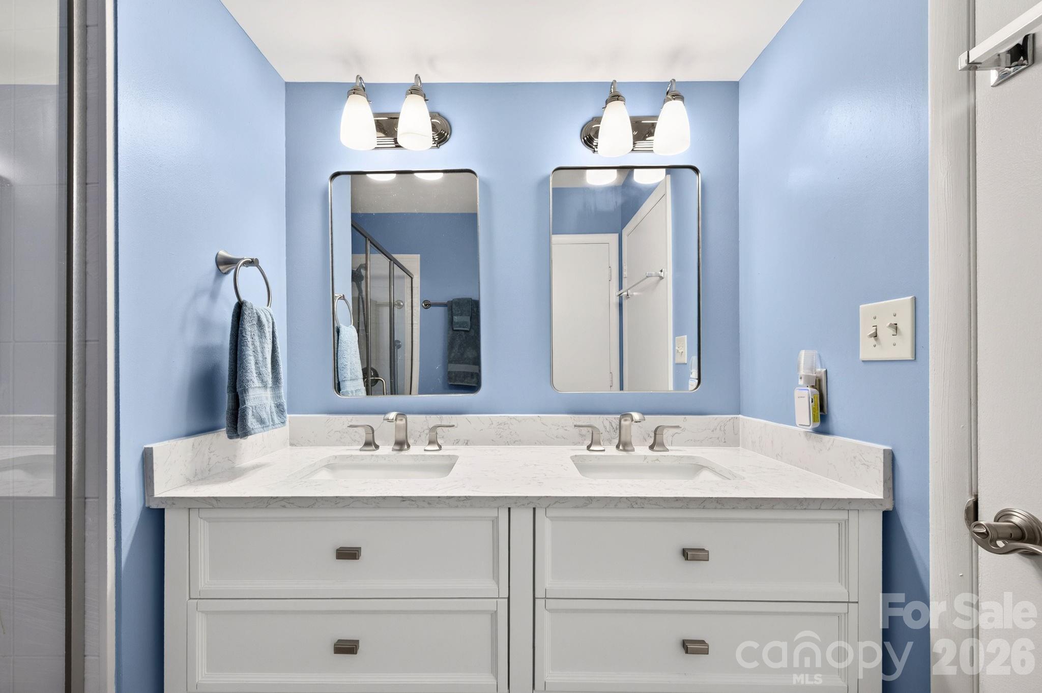 9 Ravencroft Lane #B-9 and Garage 2 Unit D — Asheville
