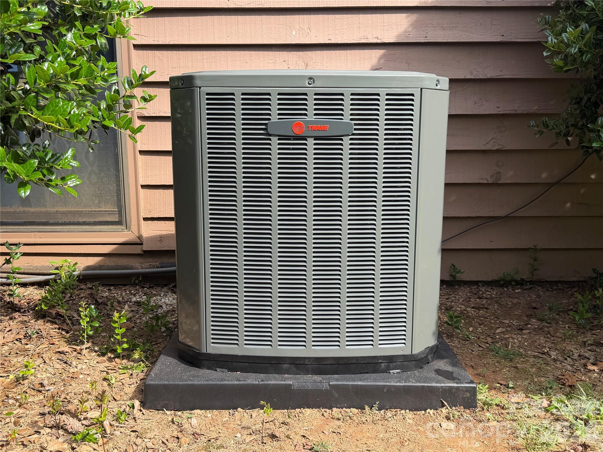 9 Ravencroft Lane #B-9 and Garage 2 Unit D — Asheville