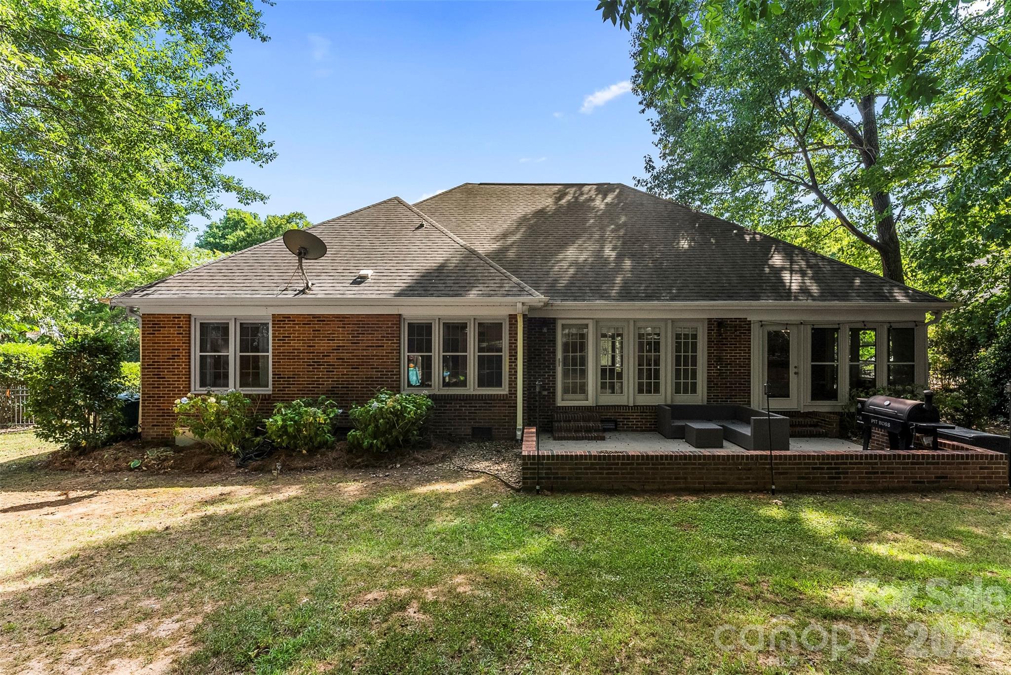1032 Dan Maples Drive — Cramerton