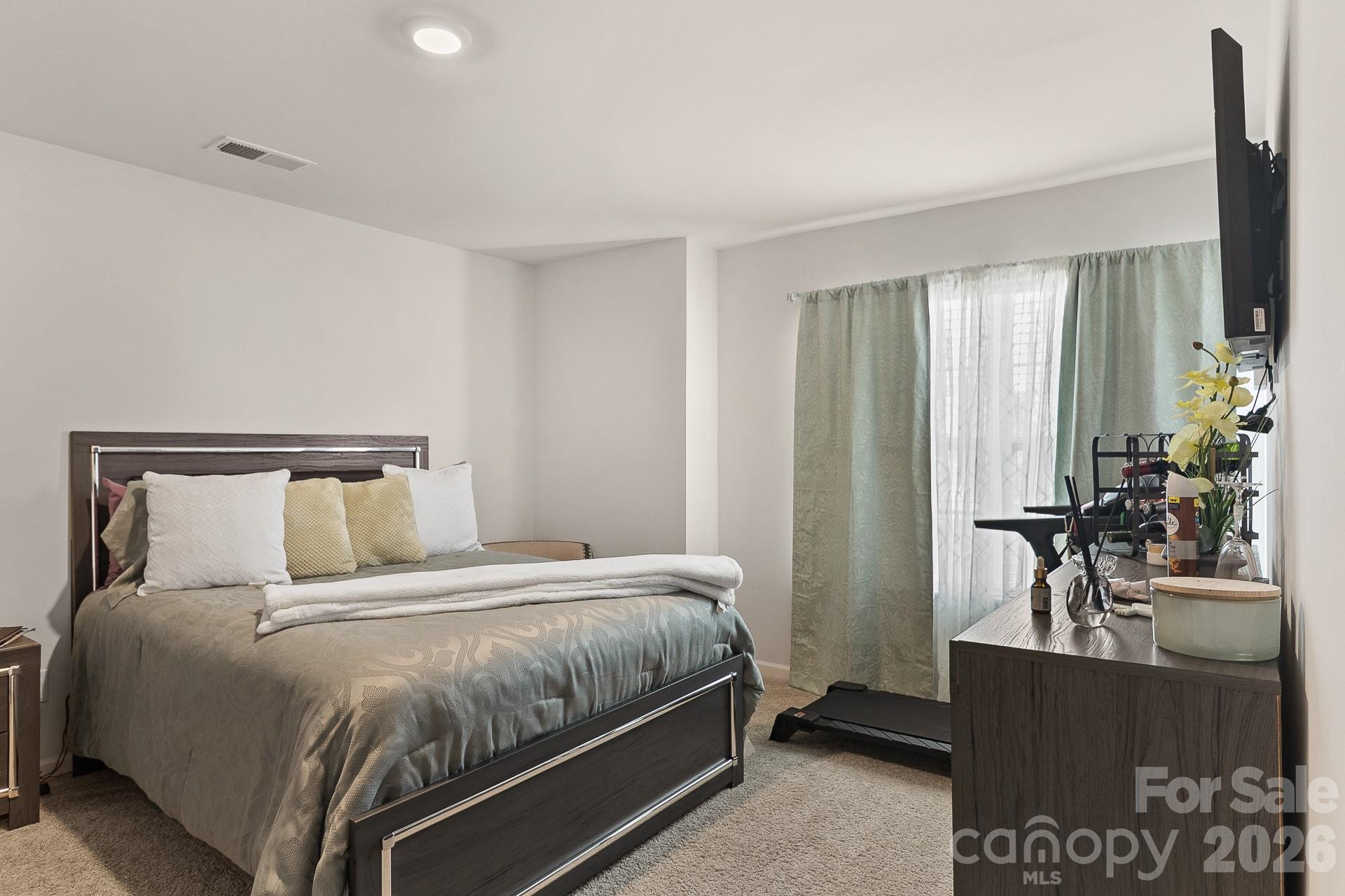 9836 Oak Barrel Lane — Charlotte