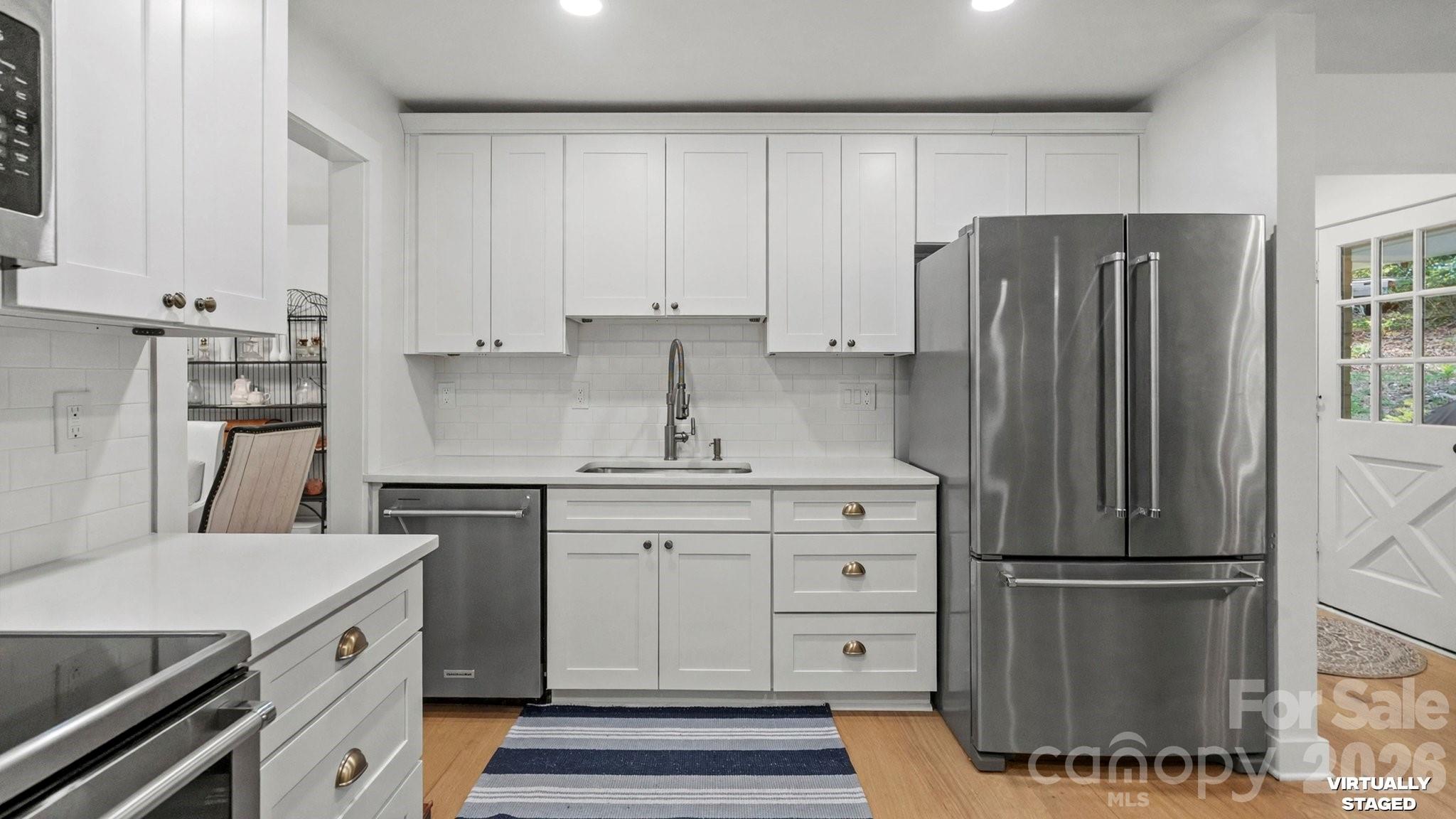 215 Ridgewood Drive — Monroe