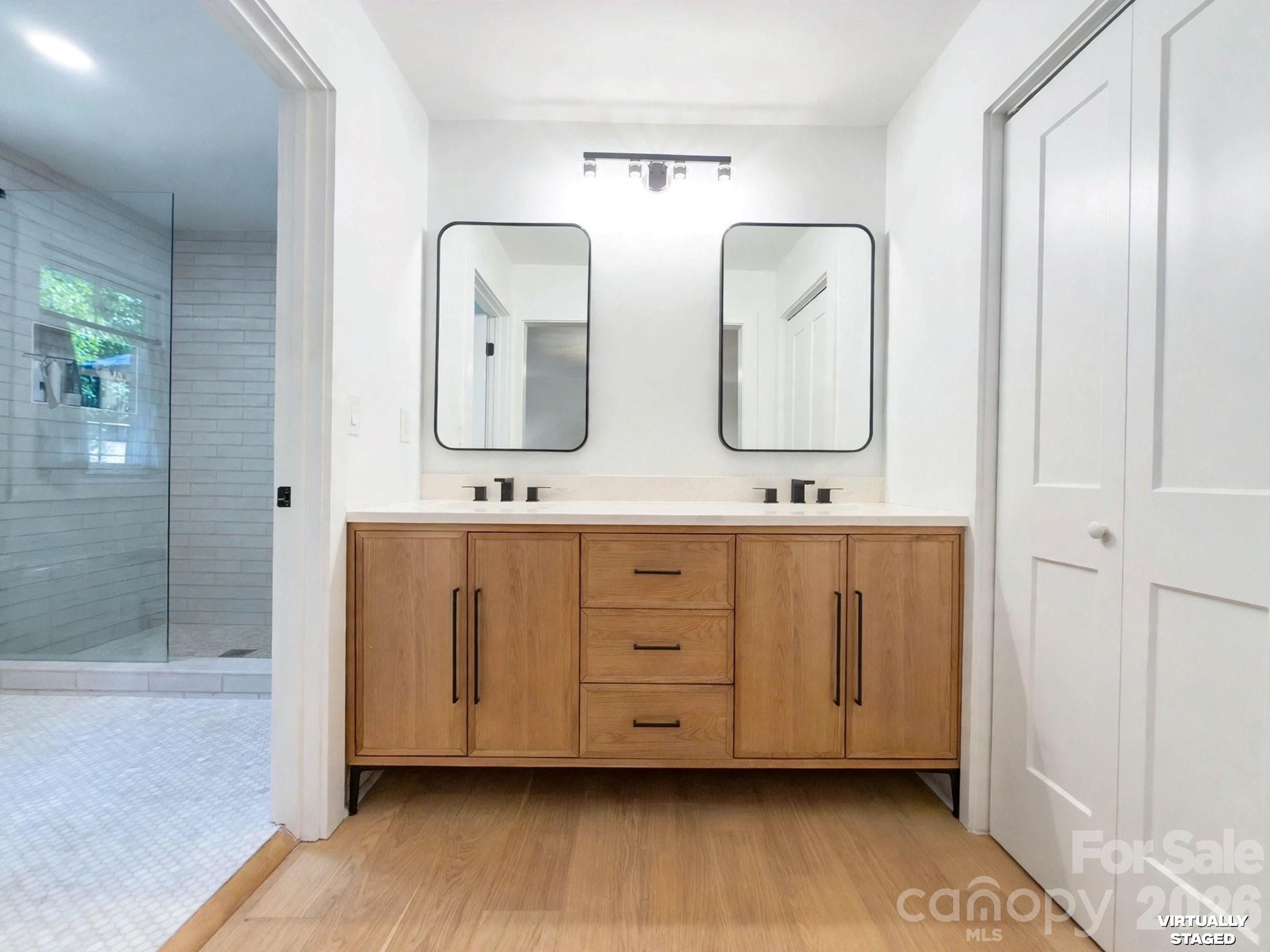 215 Ridgewood Drive — Monroe