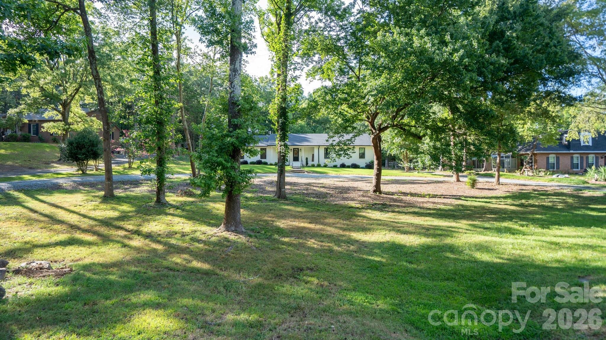 215 Ridgewood Drive — Monroe