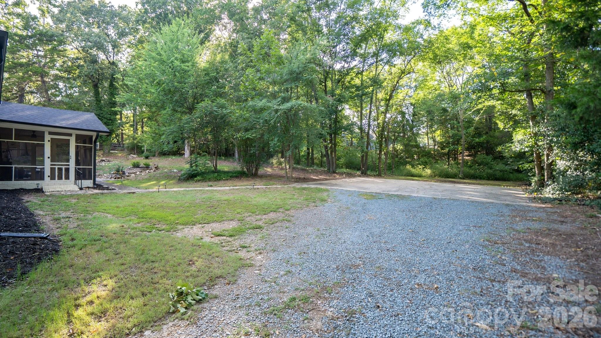 215 Ridgewood Drive — Monroe