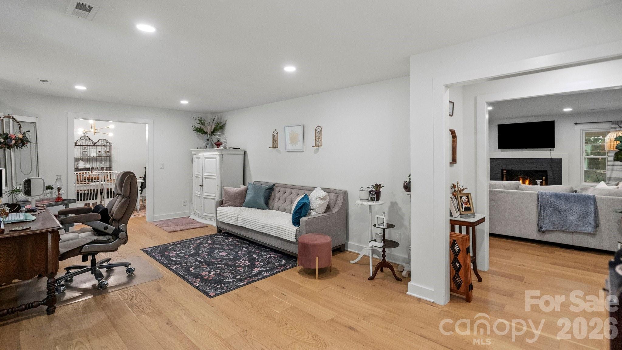 215 Ridgewood Drive — Monroe