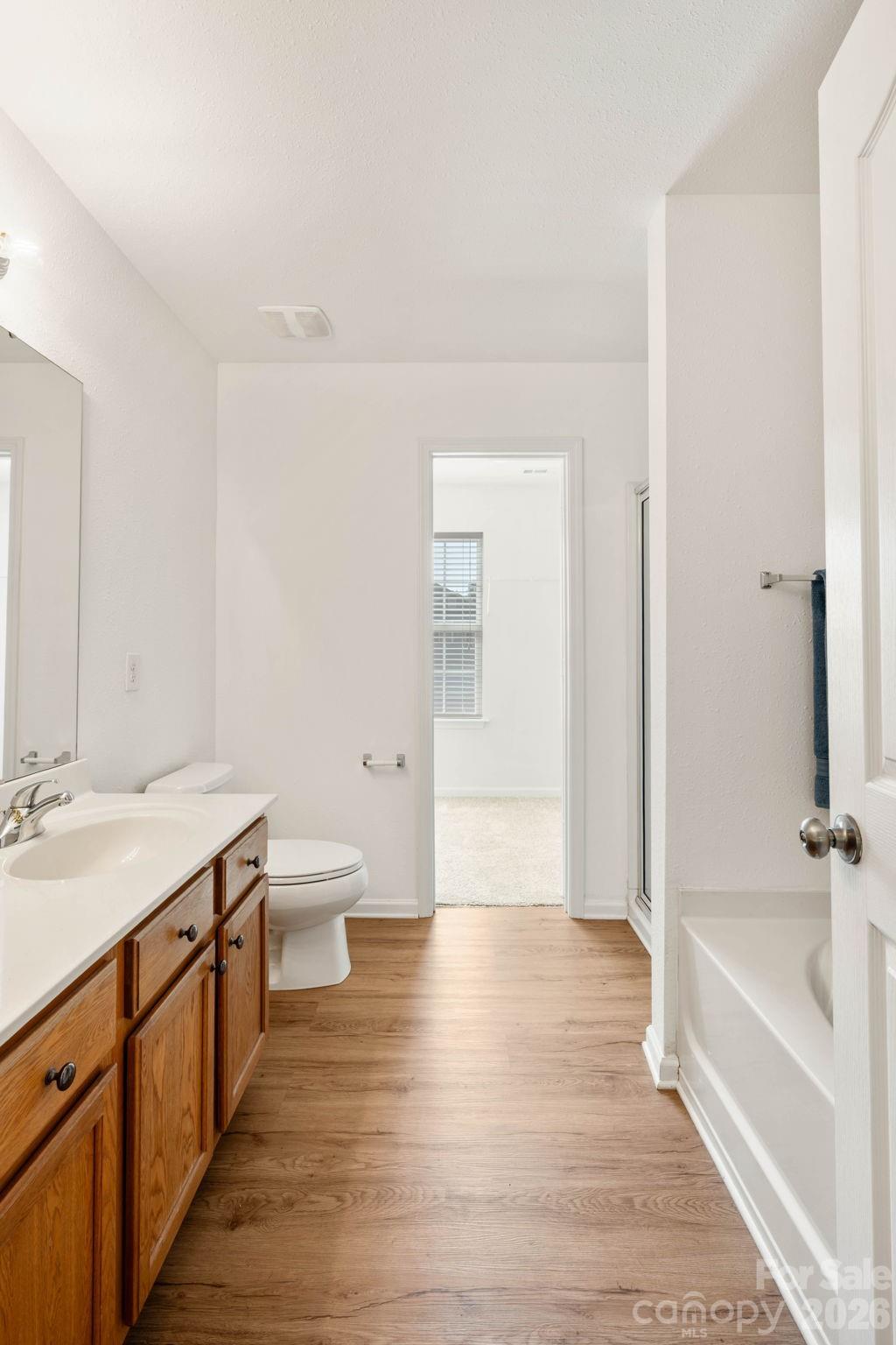 1429 River Run Road — Lowell