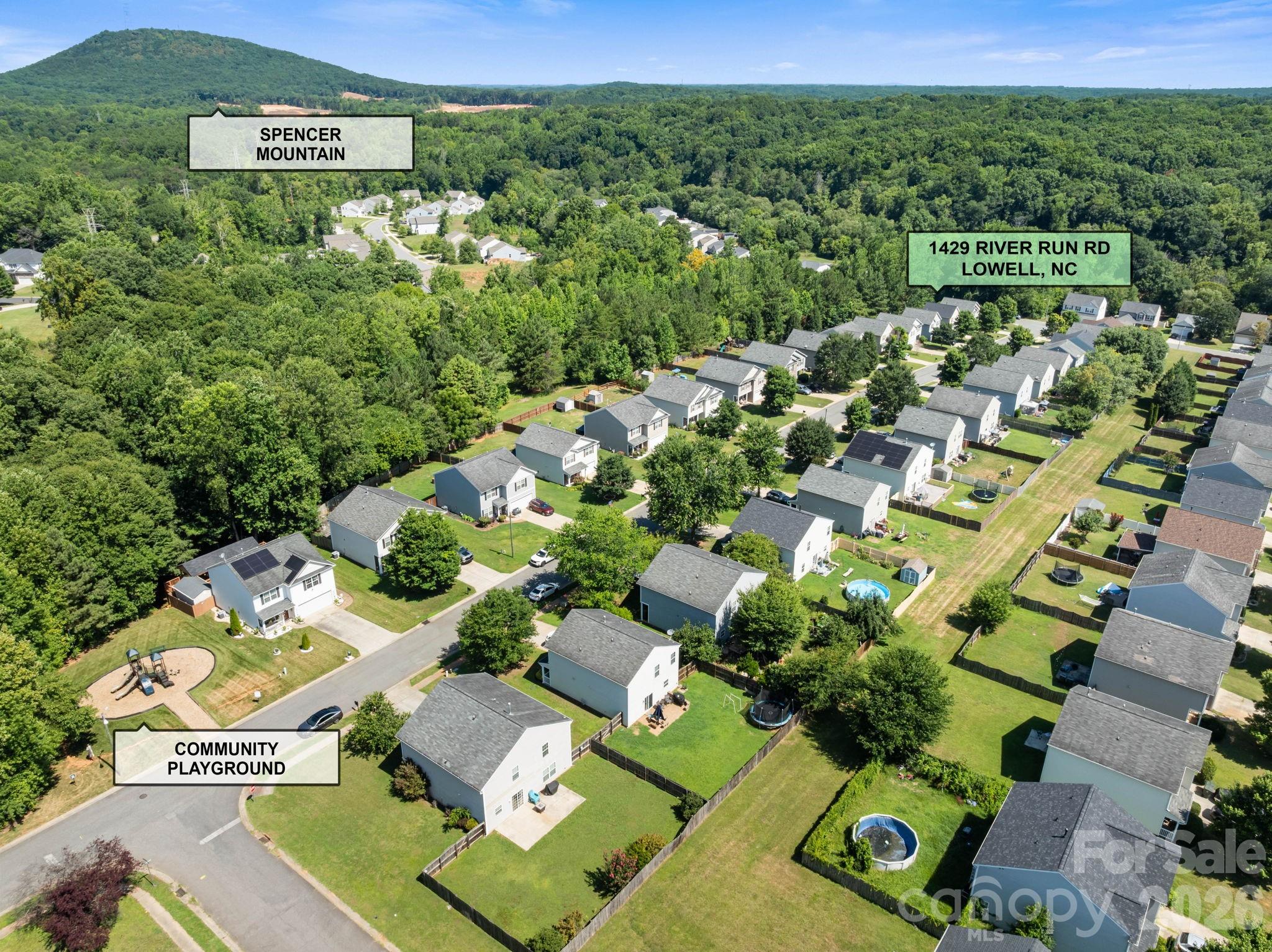 1429 River Run Road — Lowell