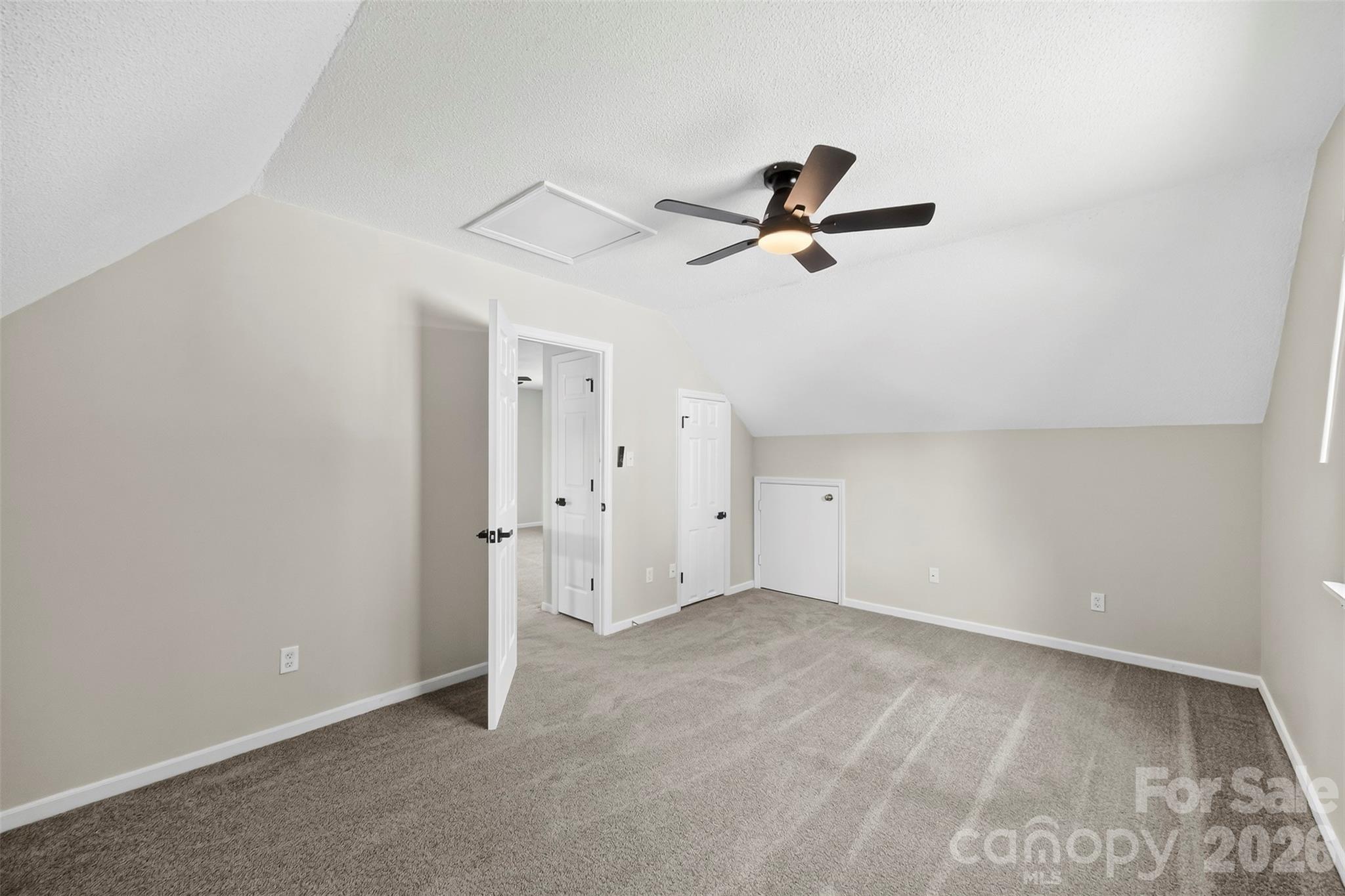 6719 Montezuma Trail — Charlotte