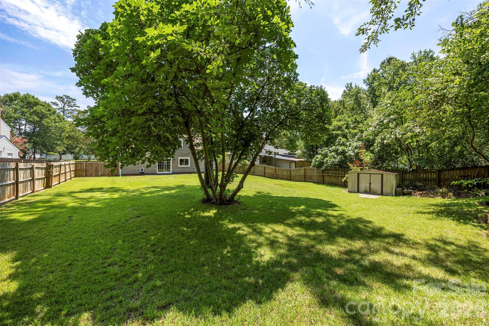 6719 Montezuma Trail — Charlotte