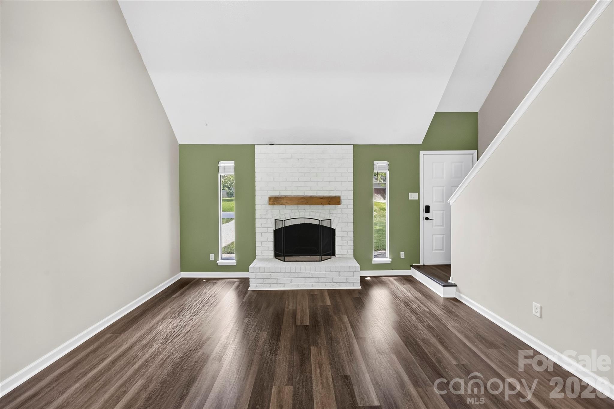 6719 Montezuma Trail — Charlotte