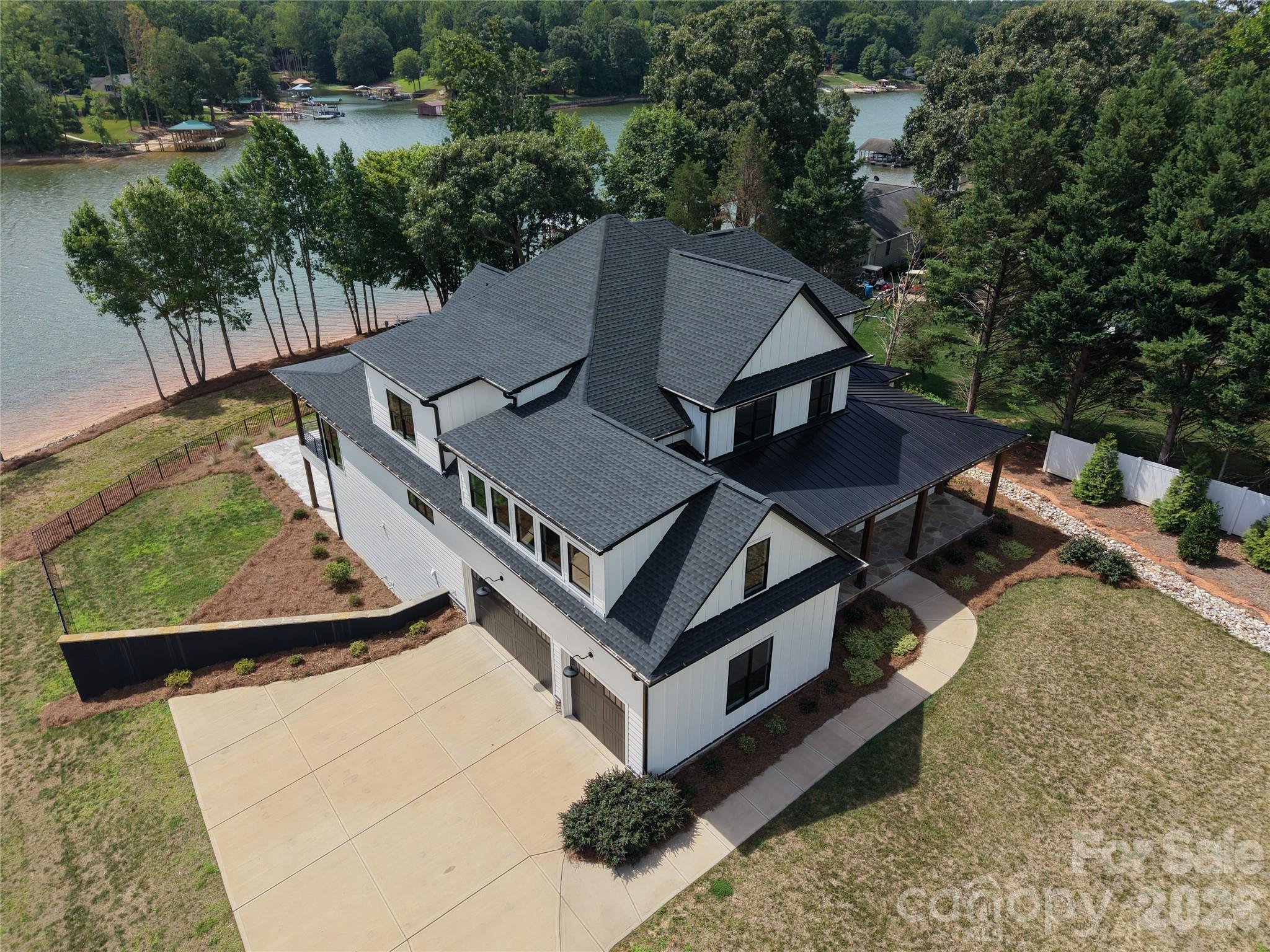 110 Zwilling Court — Troutman