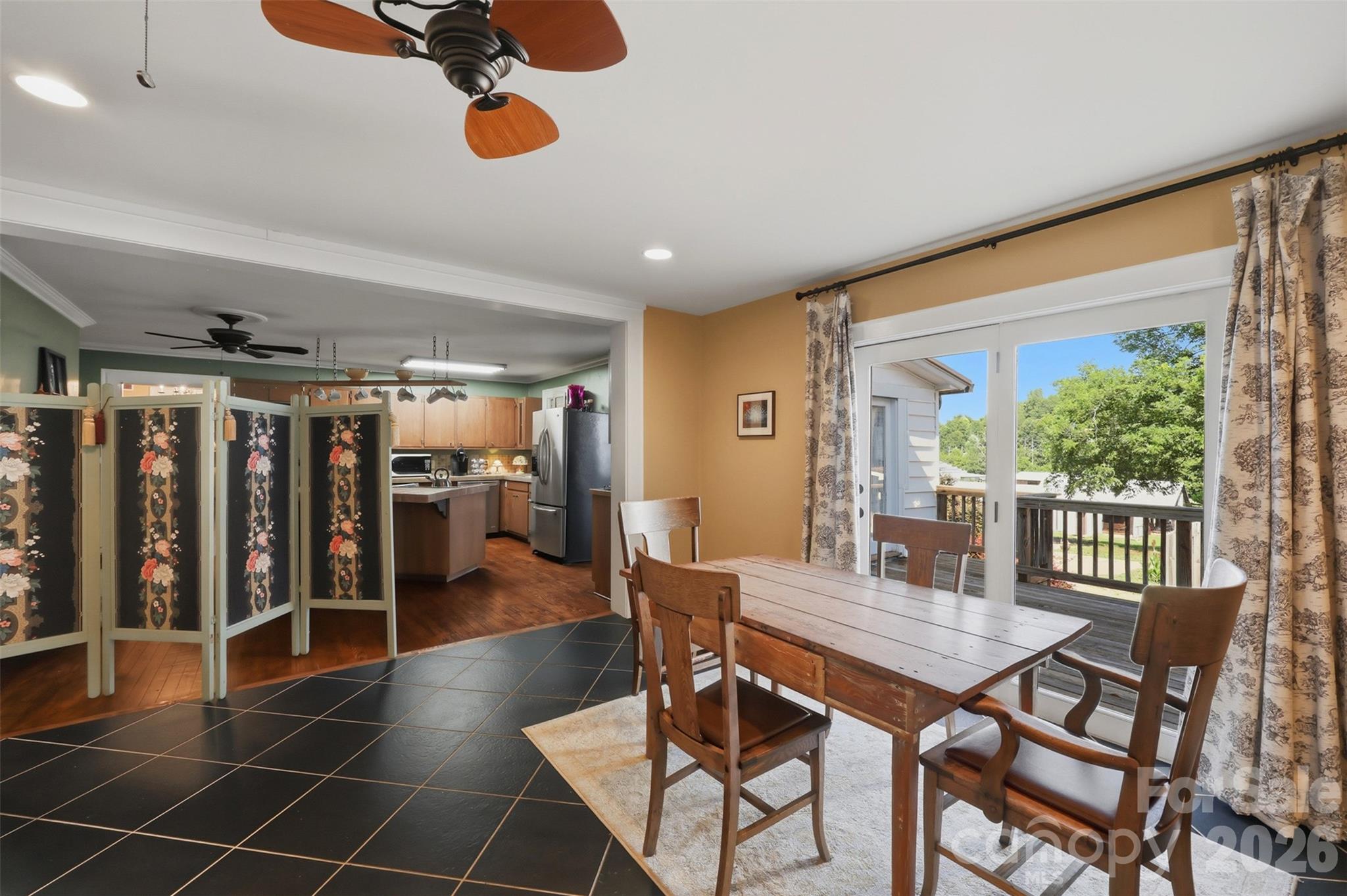 1670 Southwest Boulevard — Newton