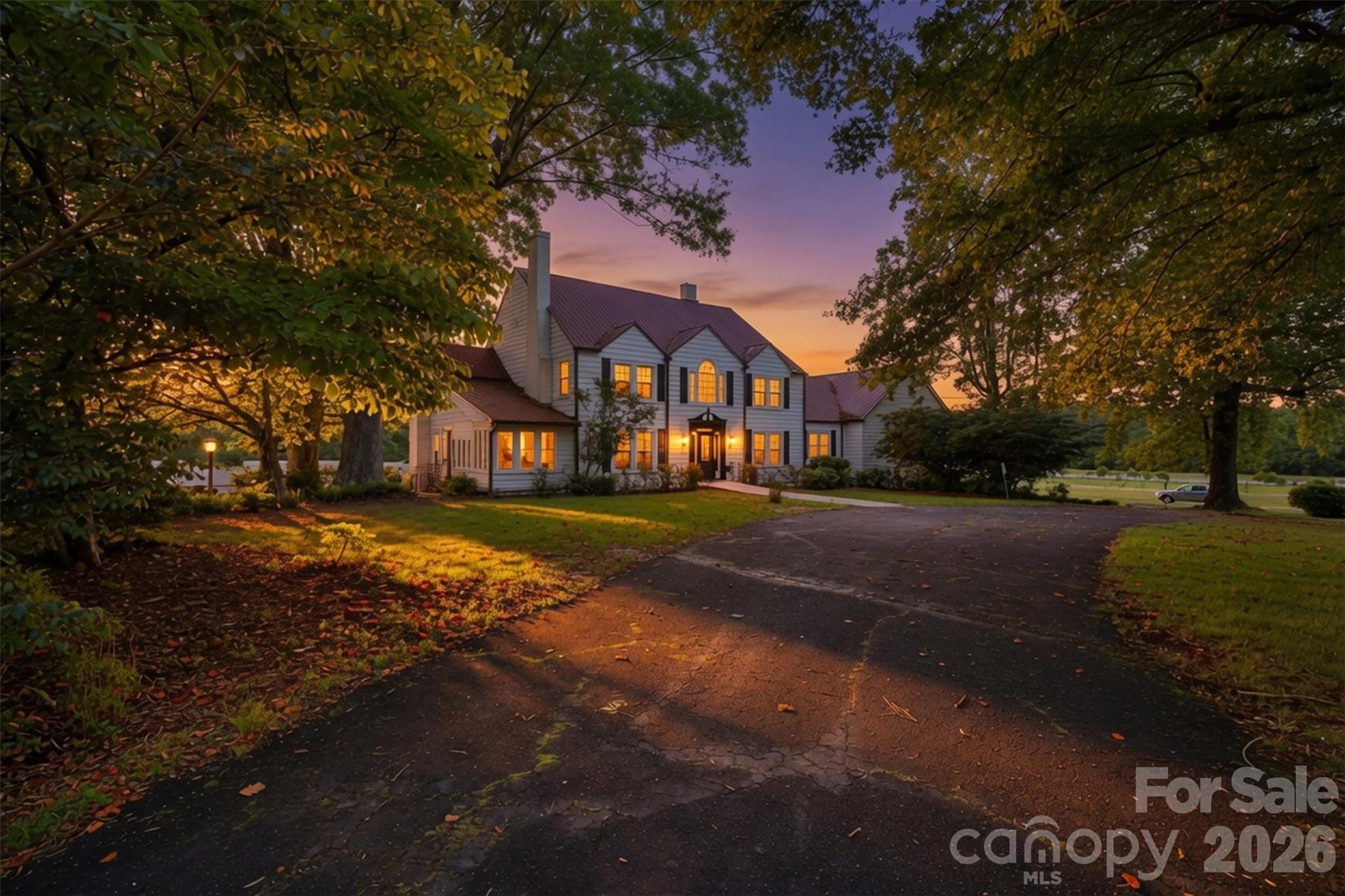 1670 Southwest Boulevard — Newton