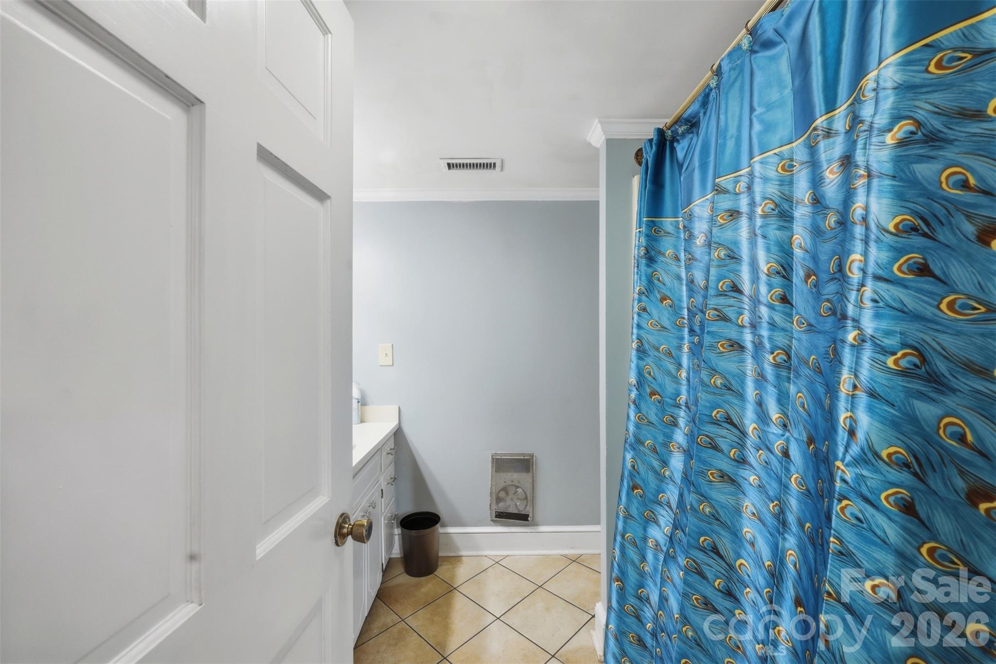 1670 Southwest Boulevard — Newton