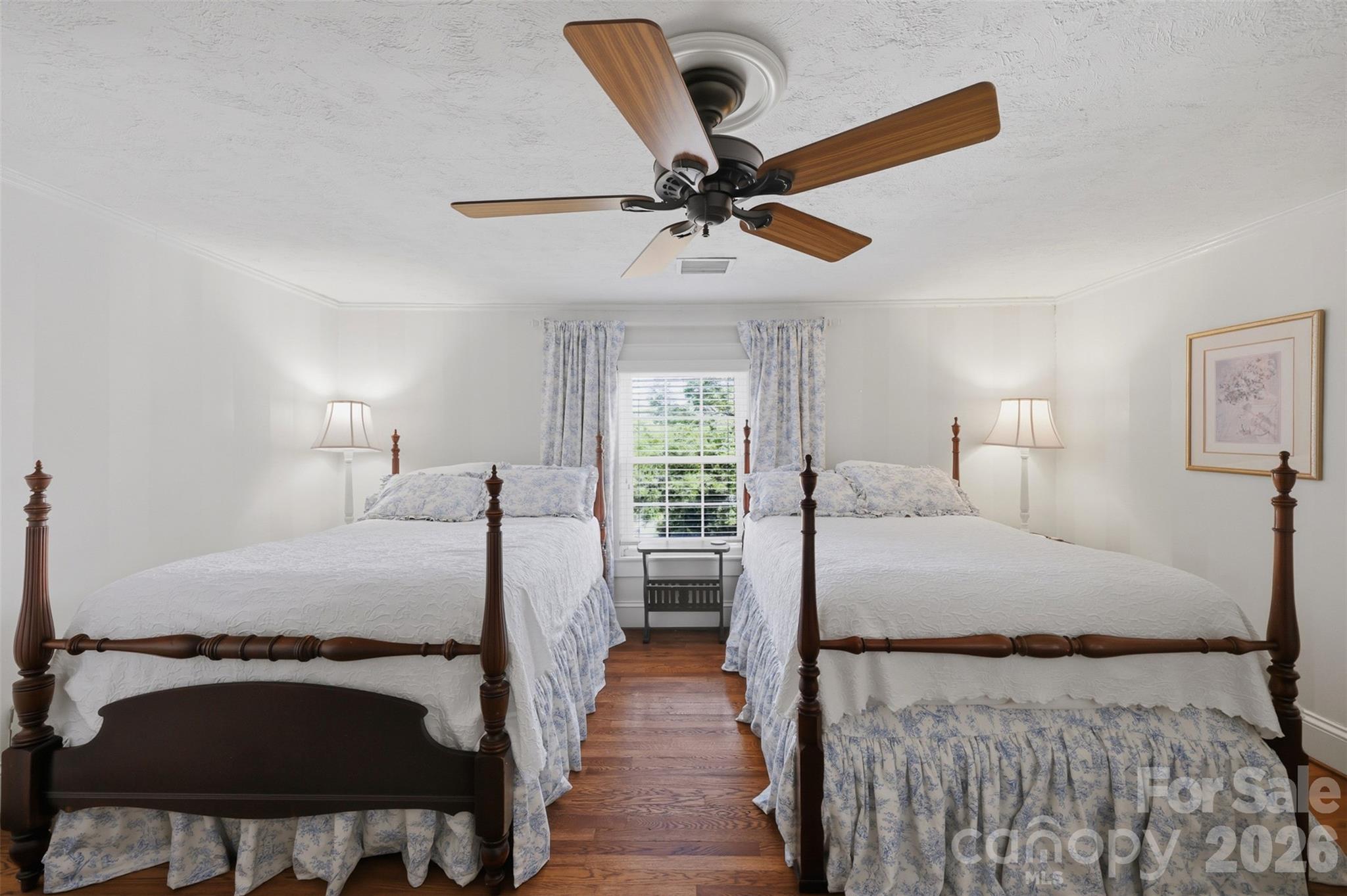 1670 Southwest Boulevard — Newton