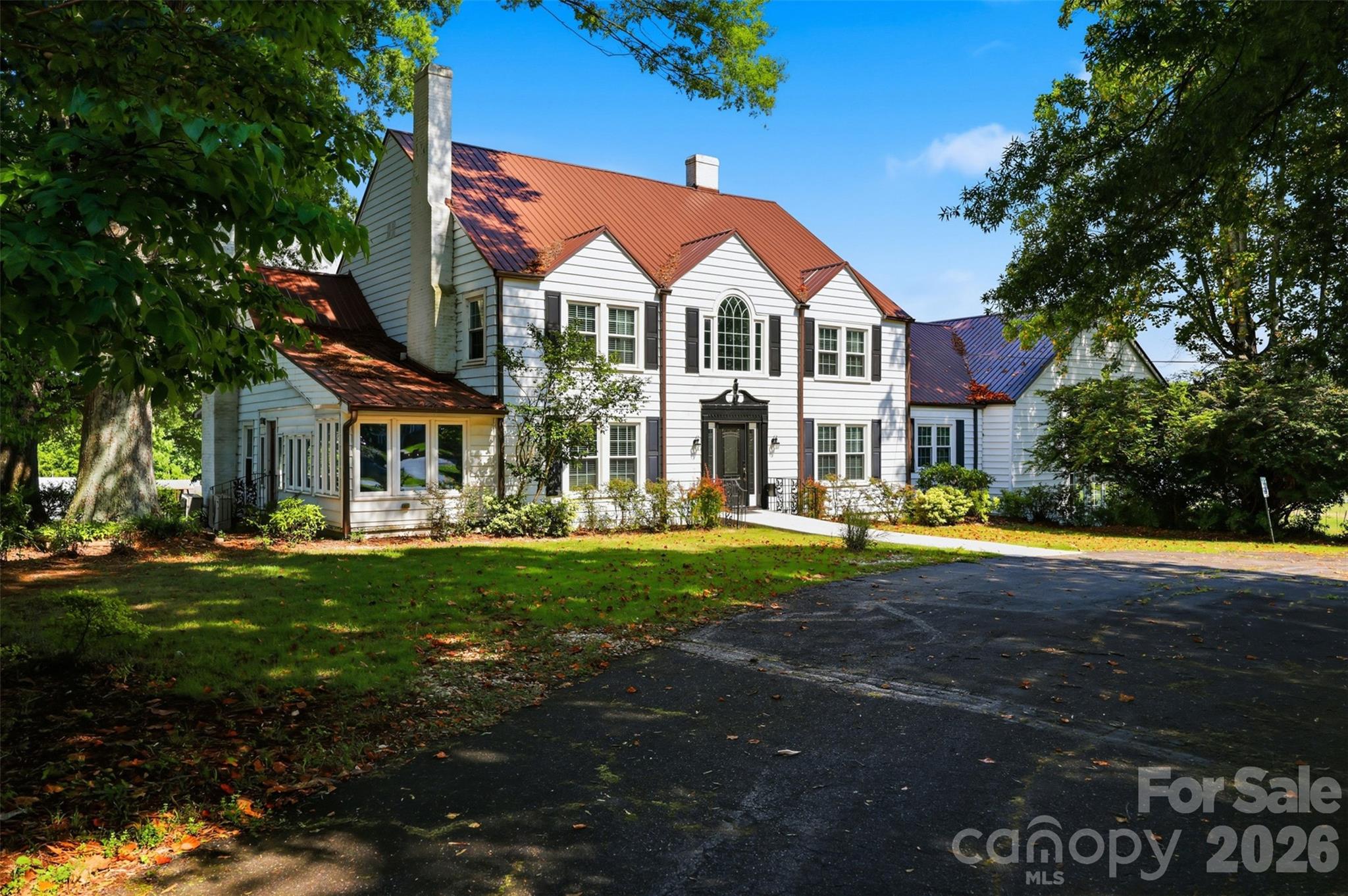 1670 Southwest Boulevard — Newton