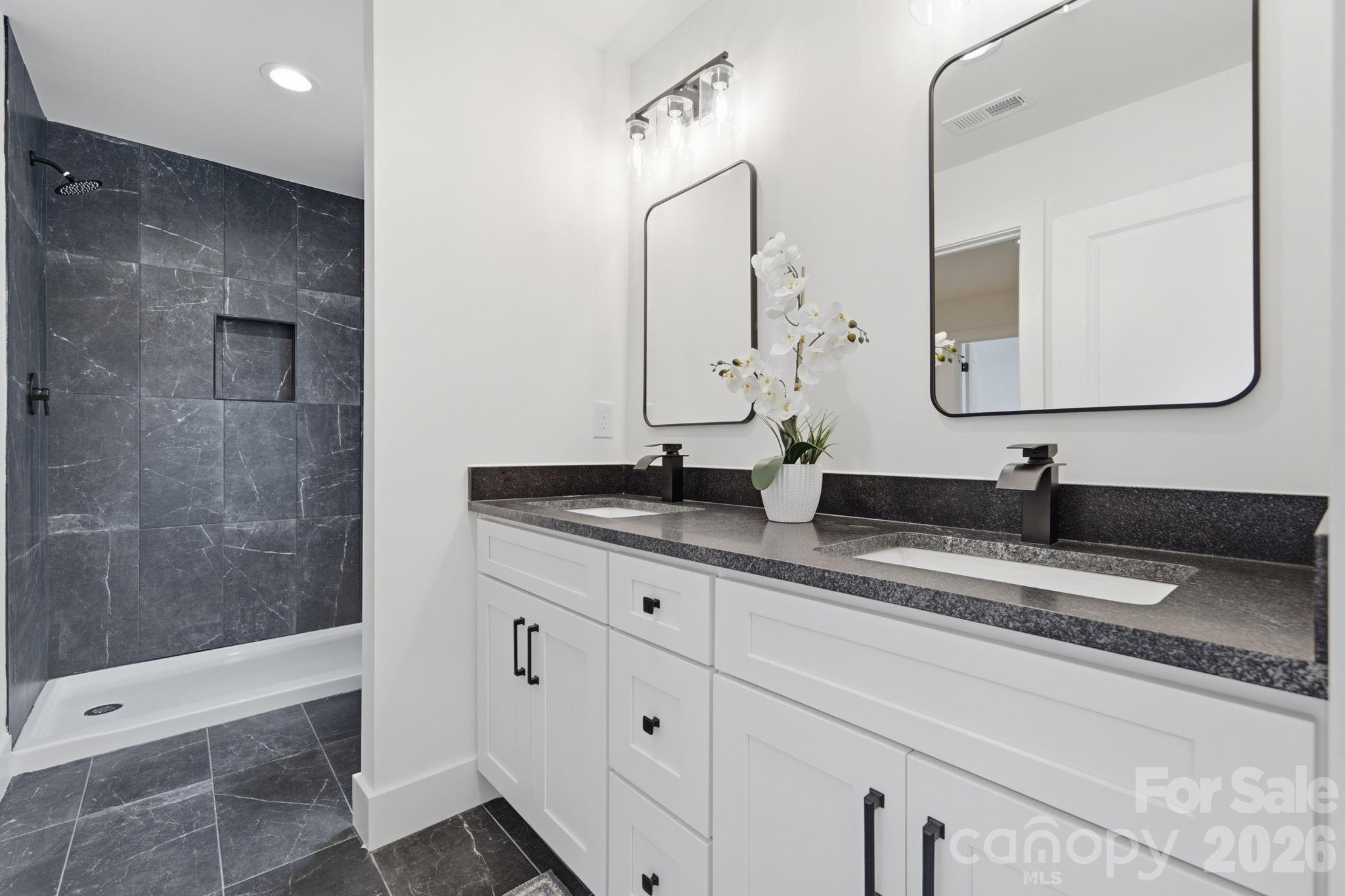 1735 Byrum Street — Charlotte