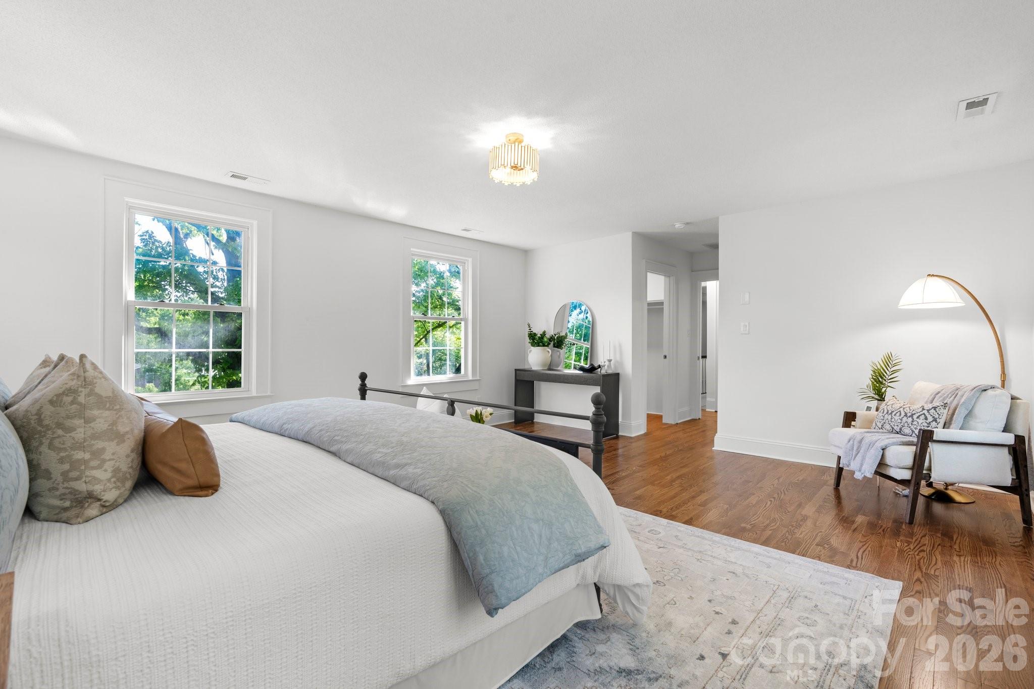 625 4th Street Drive NW — Hickory