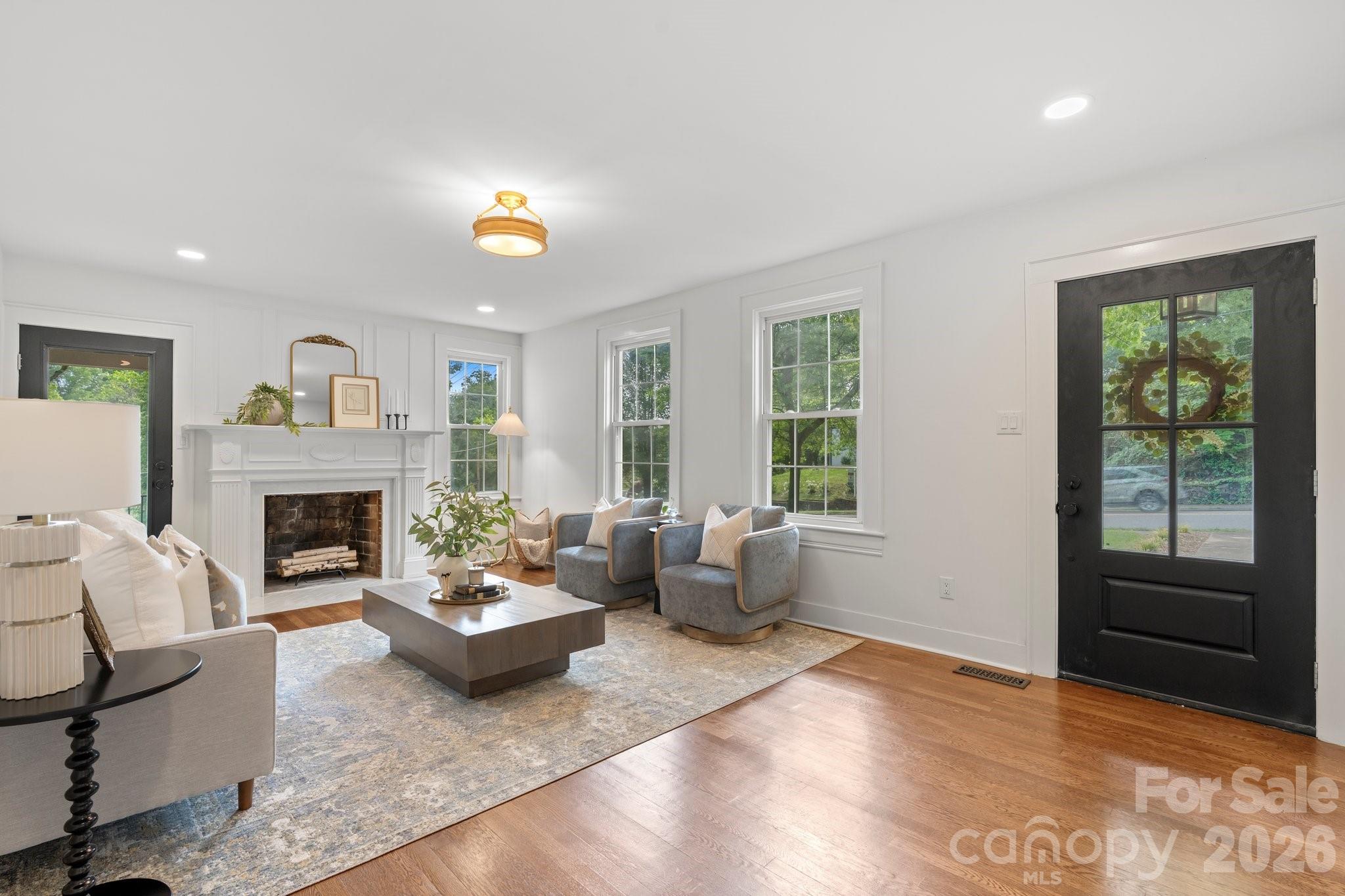 625 4th Street Drive NW — Hickory
