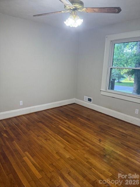 706 12th Avenue NE — Hickory