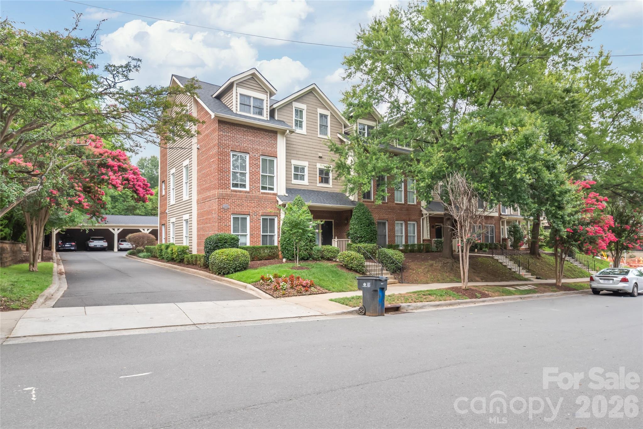 2000 Euclid Avenue #D2 — Charlotte