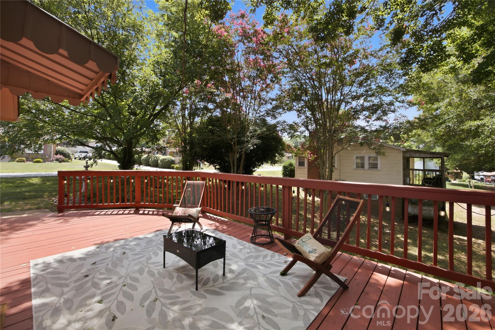 4821 Raleigh Street — Conover