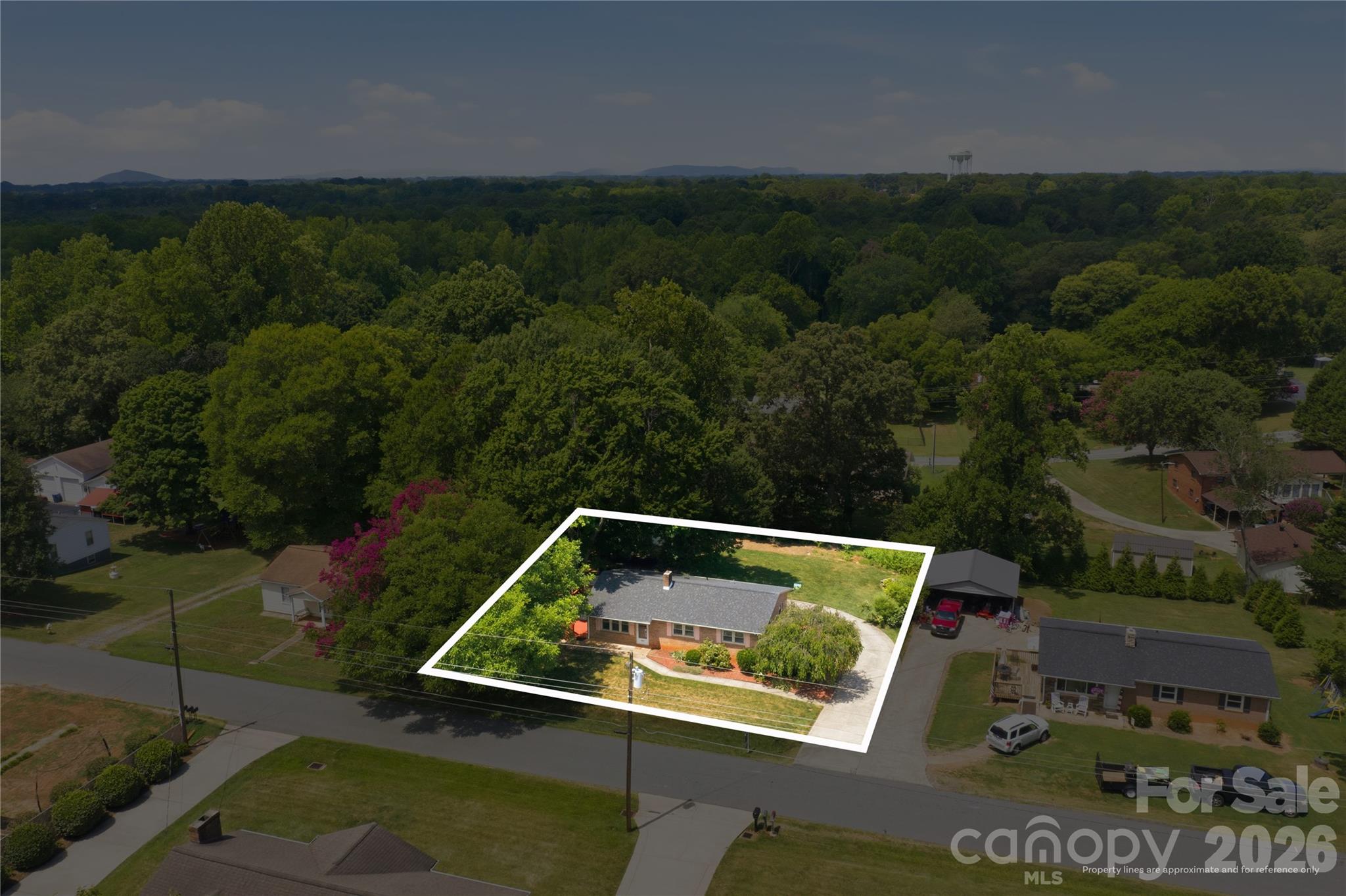 4821 Raleigh Street — Conover