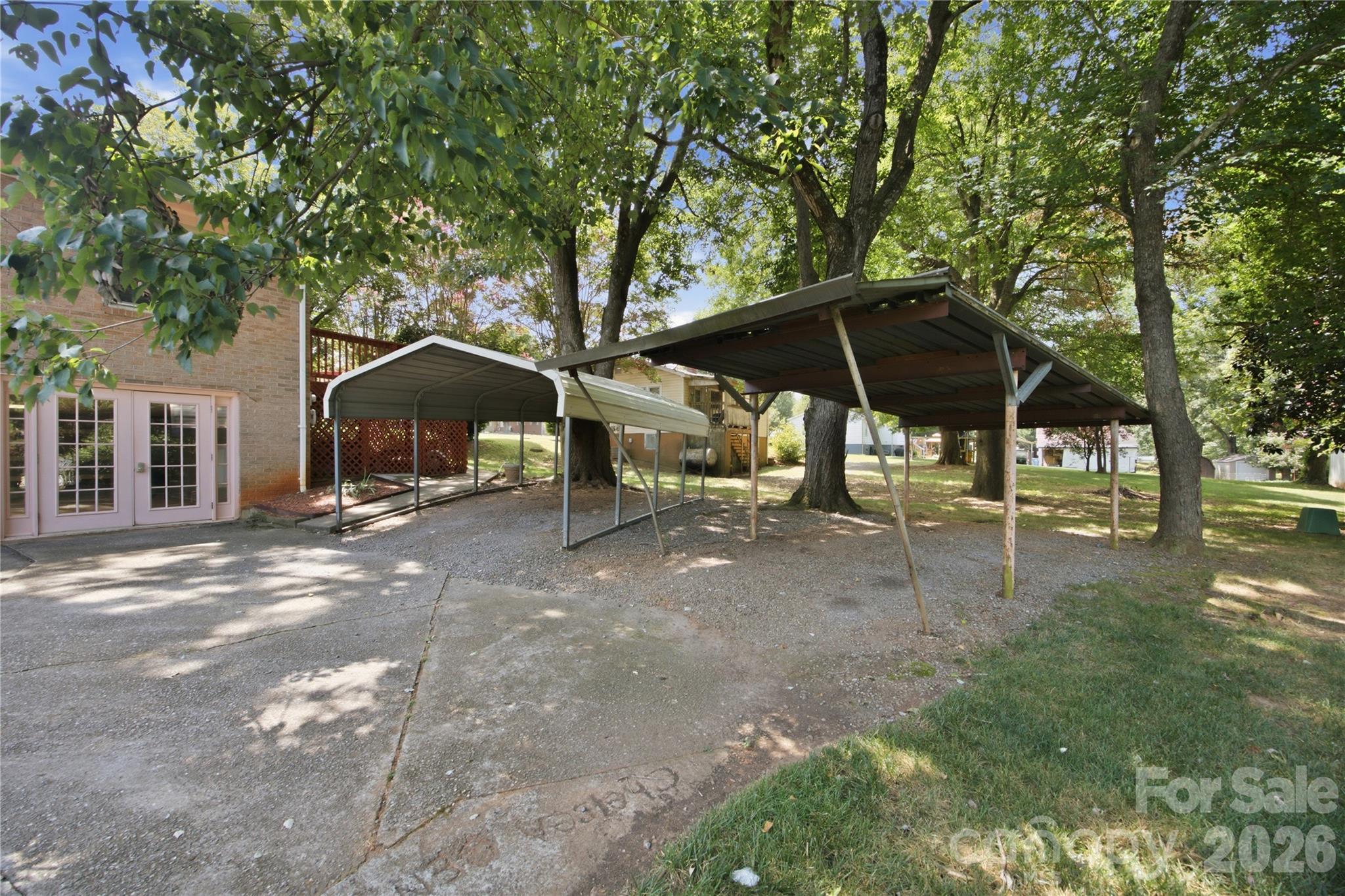 4821 Raleigh Street — Conover