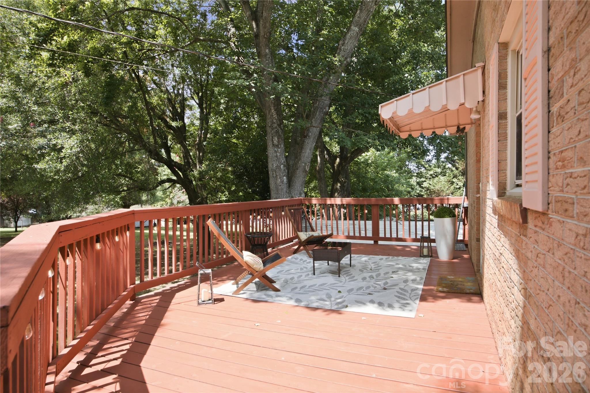 4821 Raleigh Street — Conover