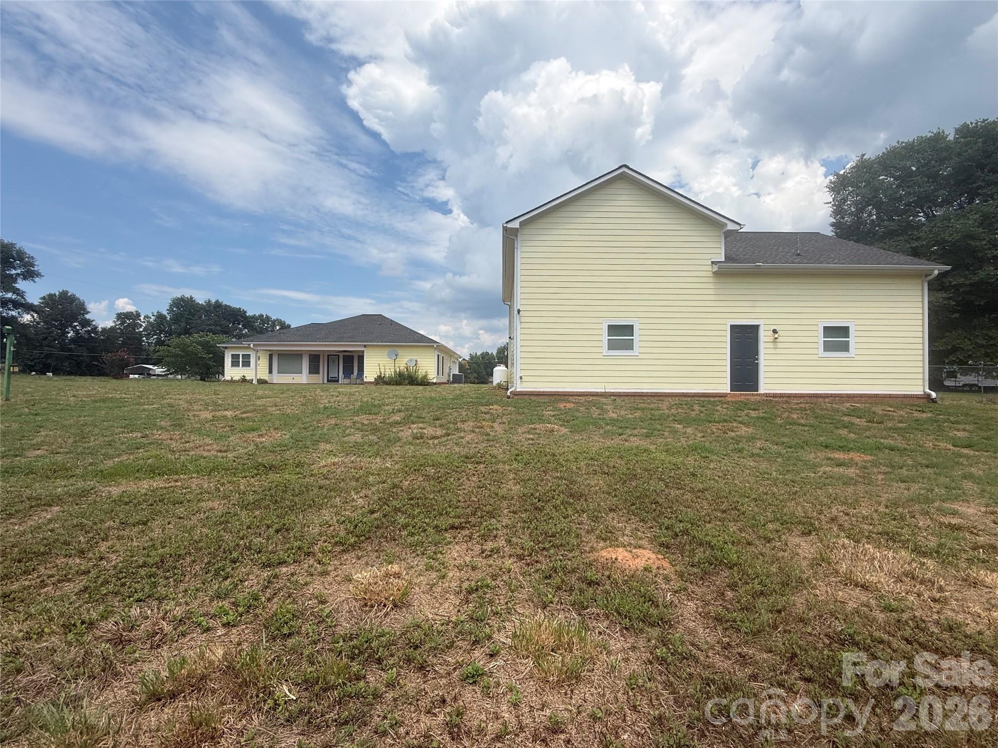 1038 Steel Bridge Road — Mooresboro