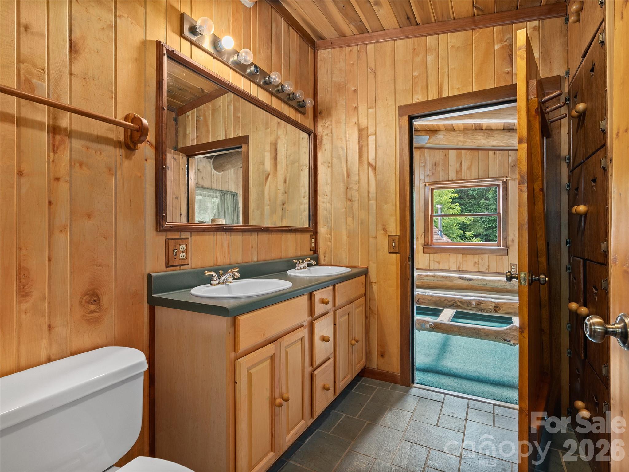 220 Mica Mine Road — Waynesville