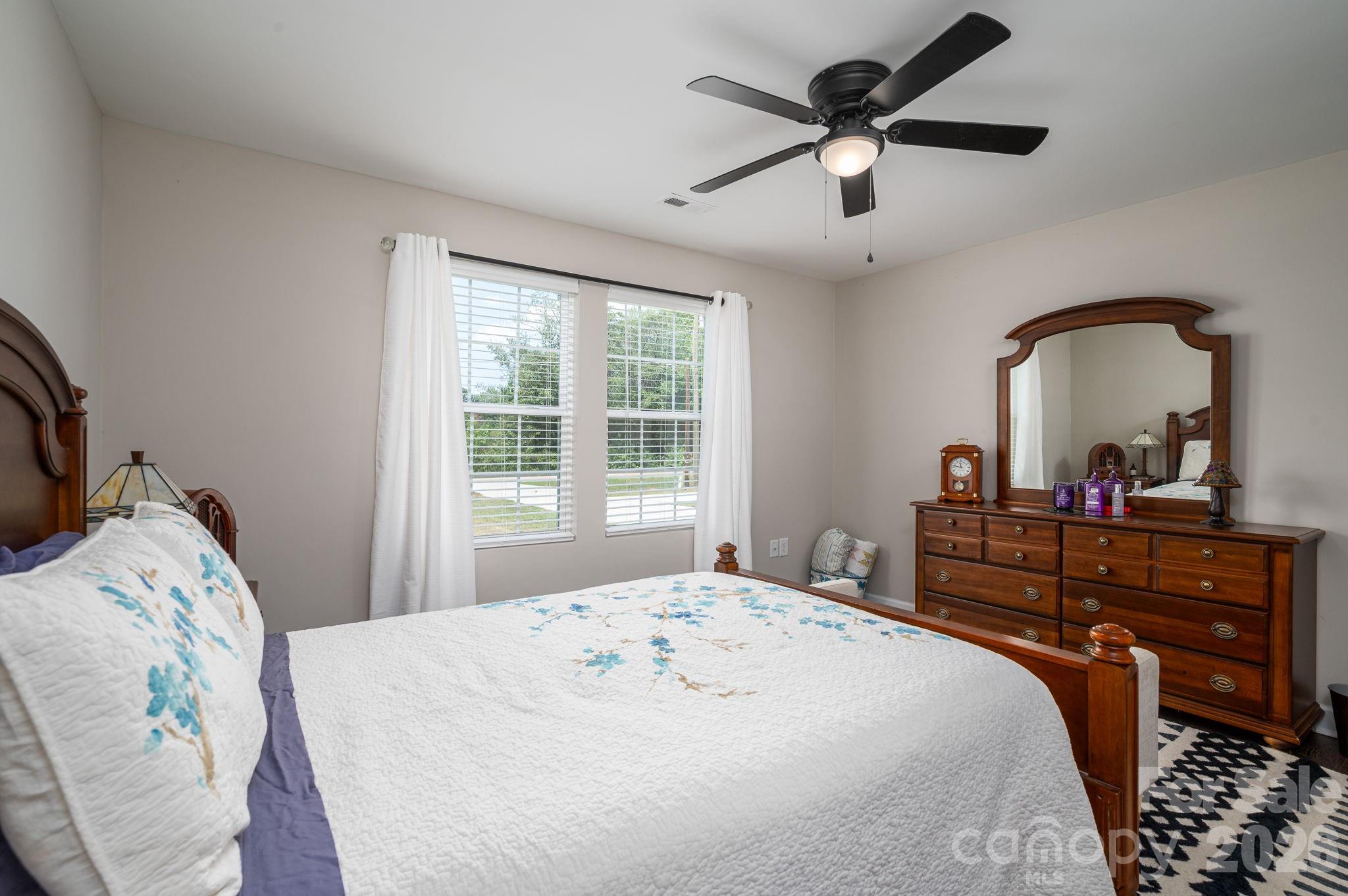 4164 S Olivers Cross Road — Newton